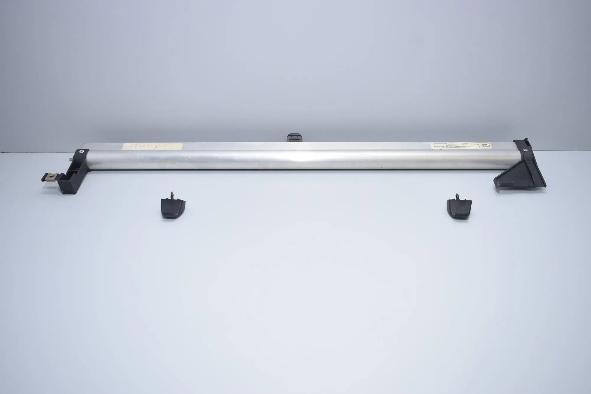 Boot Sliding Parcel Shelf – OEM 8208705 · BMW 5 (E39) BMW 5 (E39) 1995 – 2