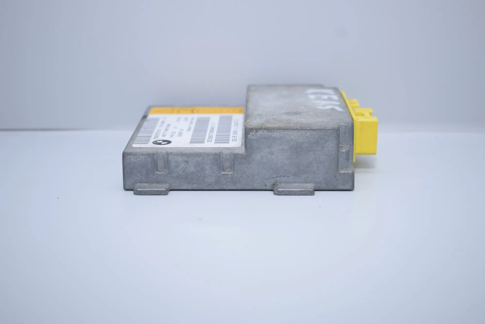 SRS Control Unit – OEM 6970899 · BMW 7 (E65, E66, E67) BMW 7 (E65, E66, E67) 2001 – 6