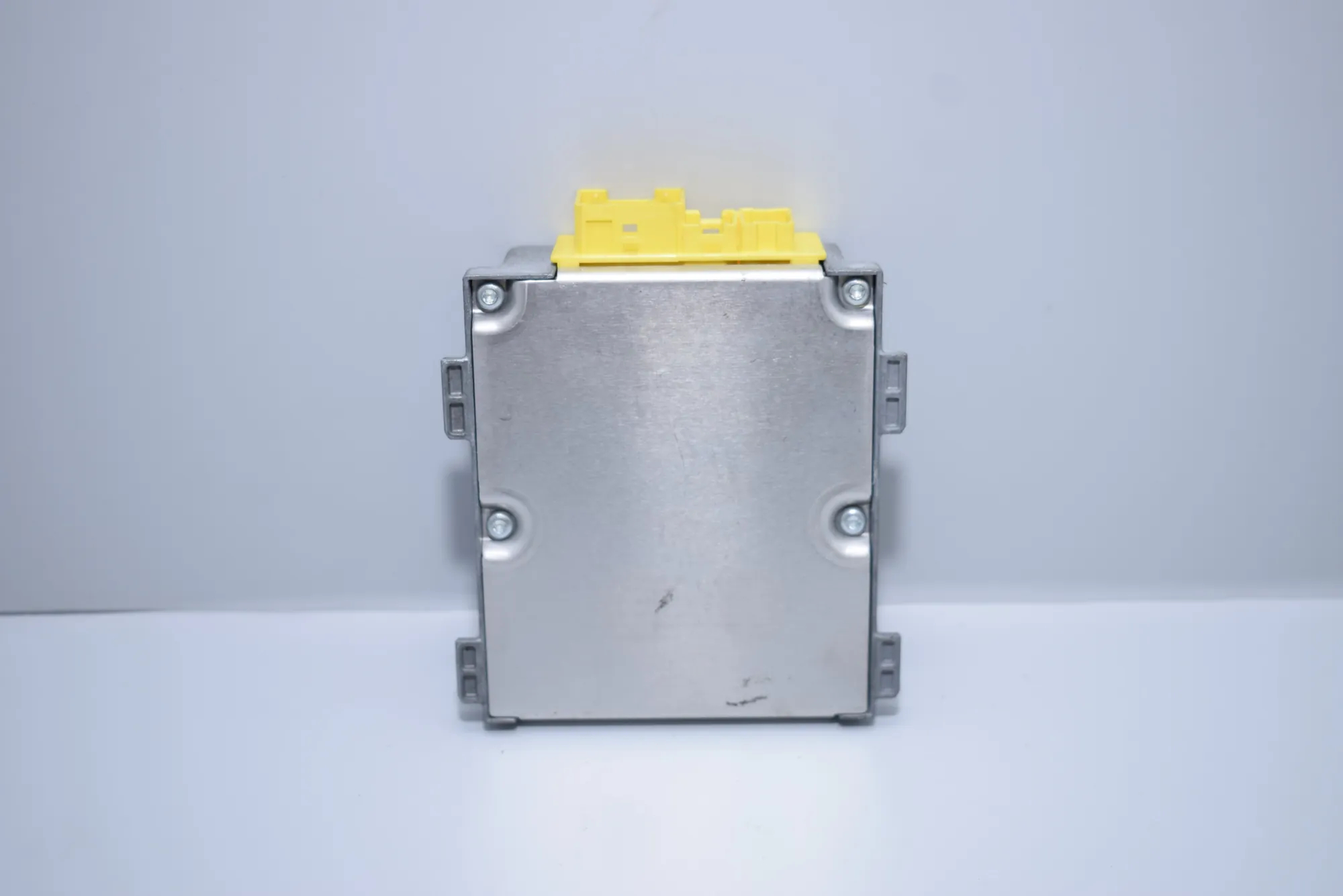 SRS Control Unit – OEM 6970899 · BMW 7 (E65, E66, E67) BMW 7 (E65, E66, E67) 2001 – 3