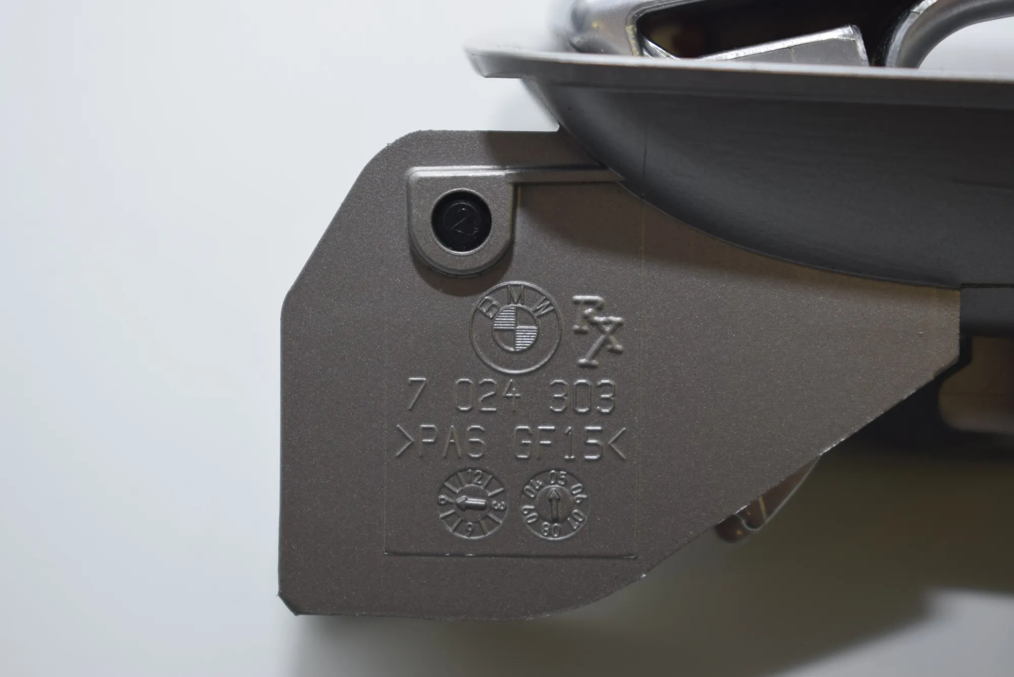 Other Interior Parts – OEM 7024303 · BMW 7 (E65, E66, E67) BMW 7 (E65, E66, E67) 2005 – 3
