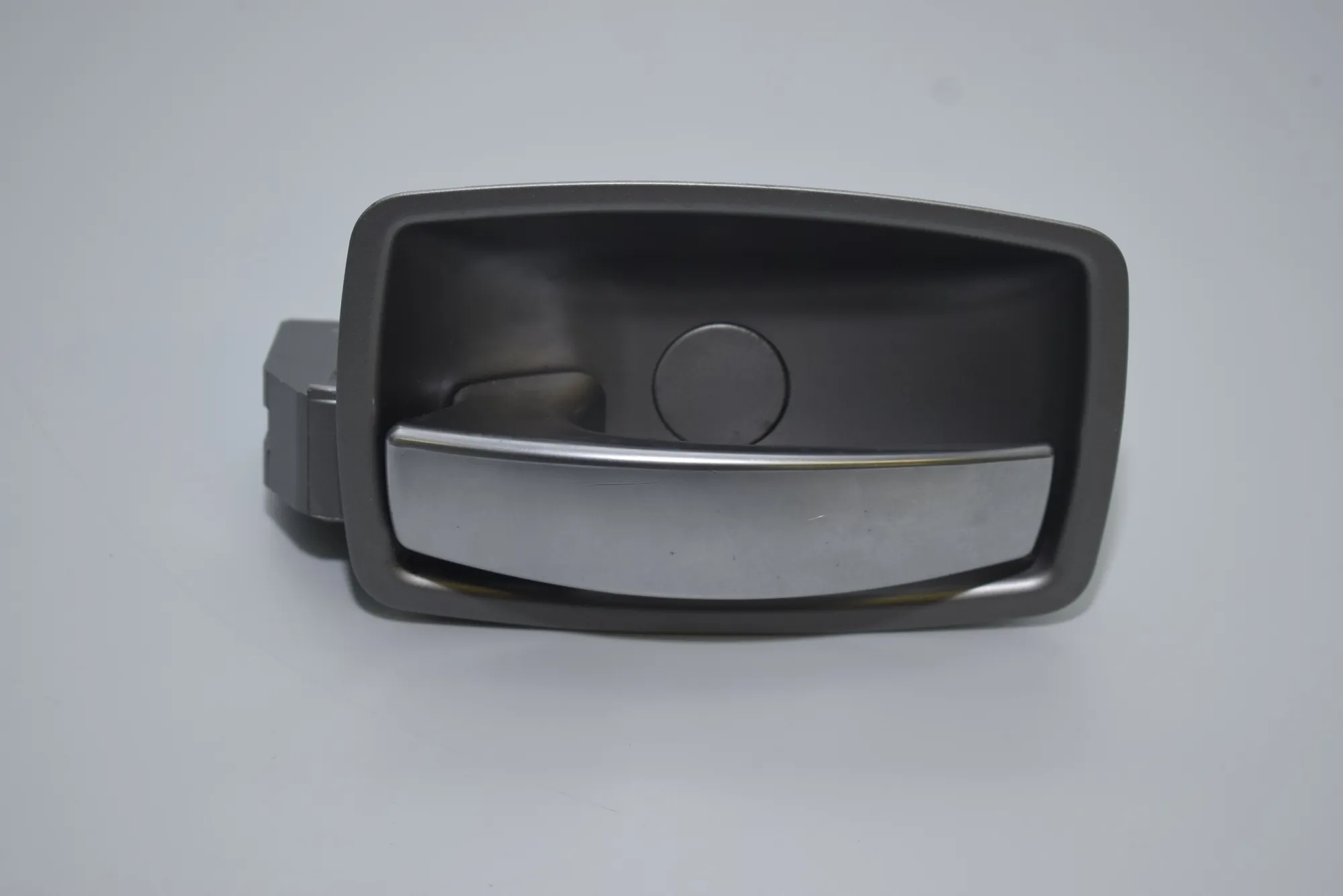 Other Interior Parts – OEM 7024303 · BMW 7 (E65, E66, E67) BMW 7 (E65, E66, E67) 2005