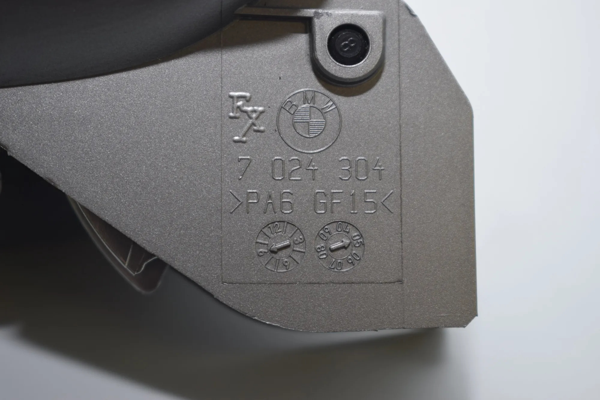 Other Interior Parts – OEM 7024304 · BMW 7 (E65, E66, E67) BMW 7 (E65, E66, E67) 2005 – 2