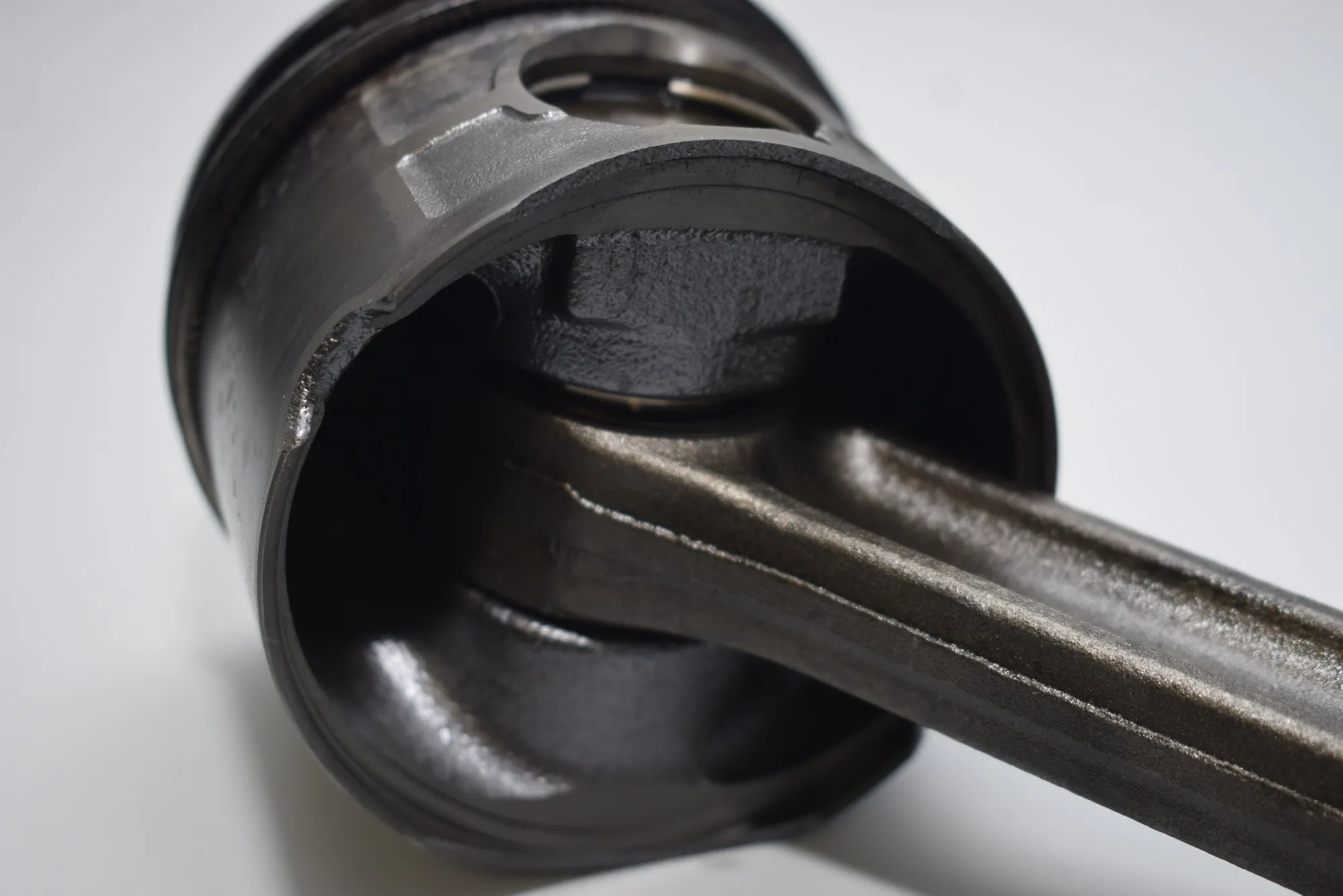 Piston – OEM NA · BMW 5 (E39) BMW 5 (E39) 1995