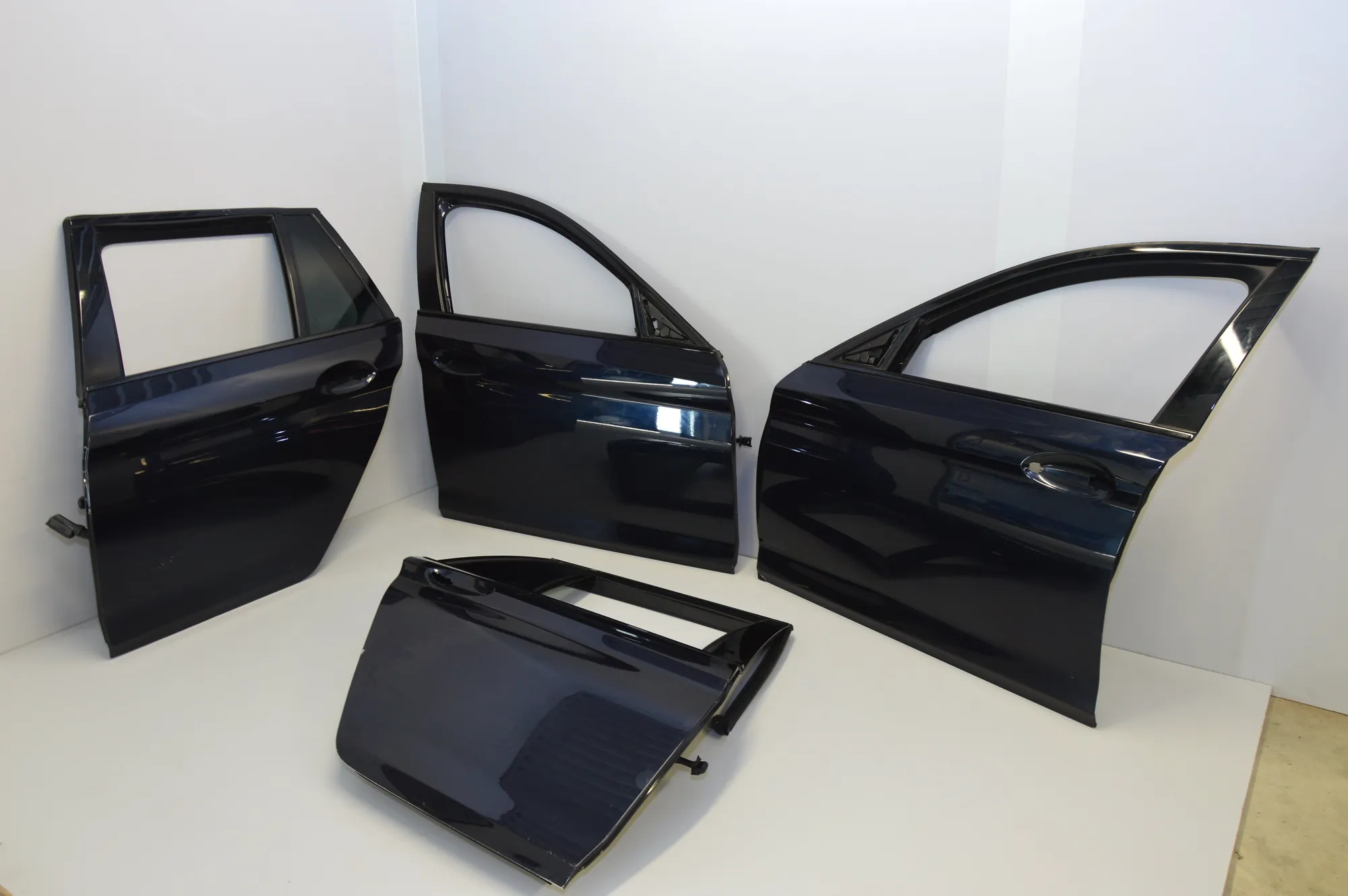 Front Left Door – OEM NA · BMW 5 Touring (G31) BMW 5 Touring (G31) 2017 – 2