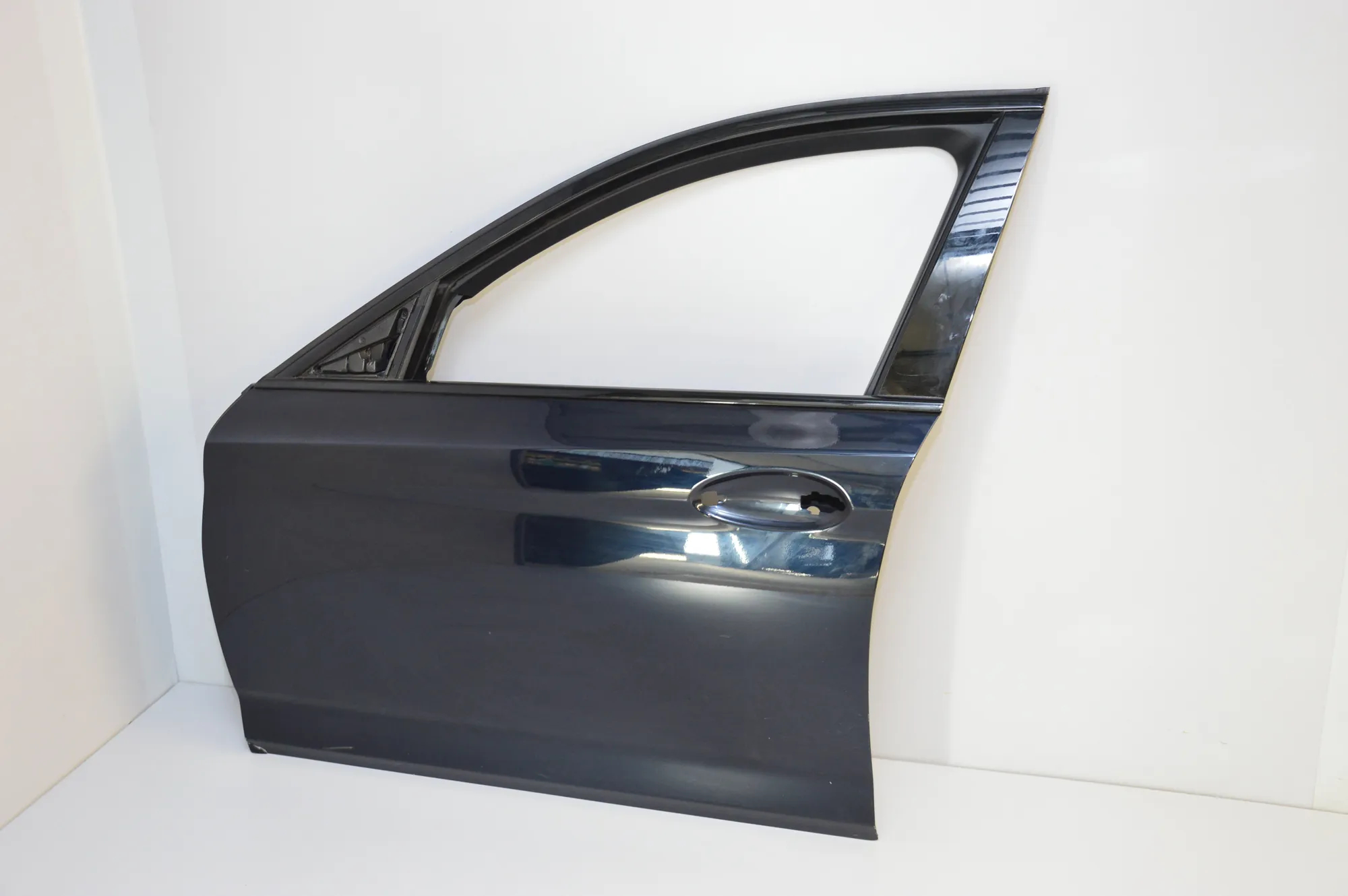 Front Left Door – OEM NA · BMW 5 Touring (G31) BMW 5 Touring (G31) 2017