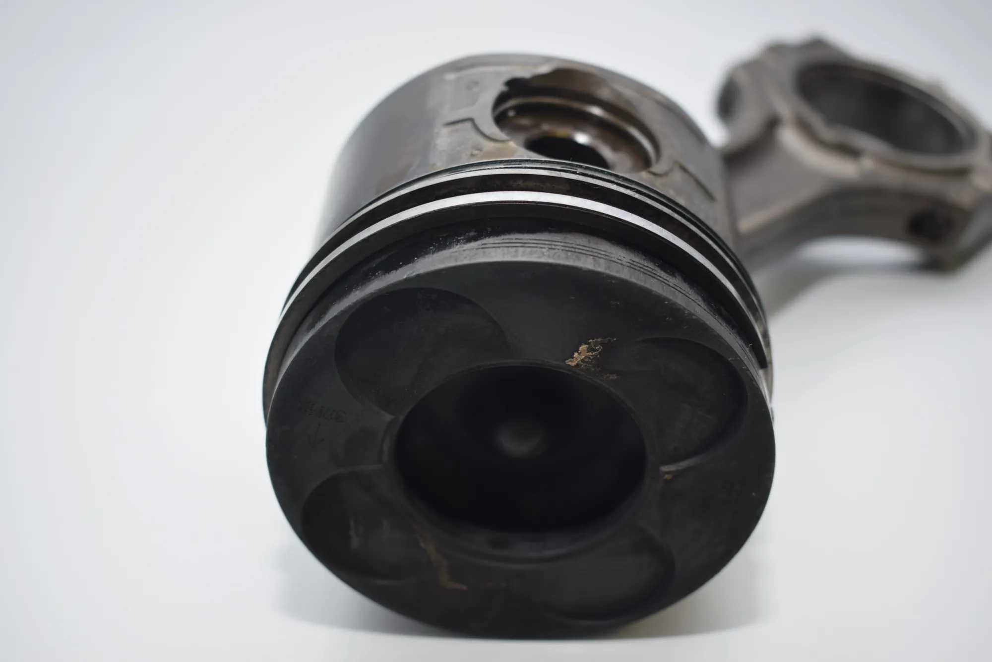 Piston – OEM NA · BMW 5 (E39) BMW 5 (E39) 1995 – 2