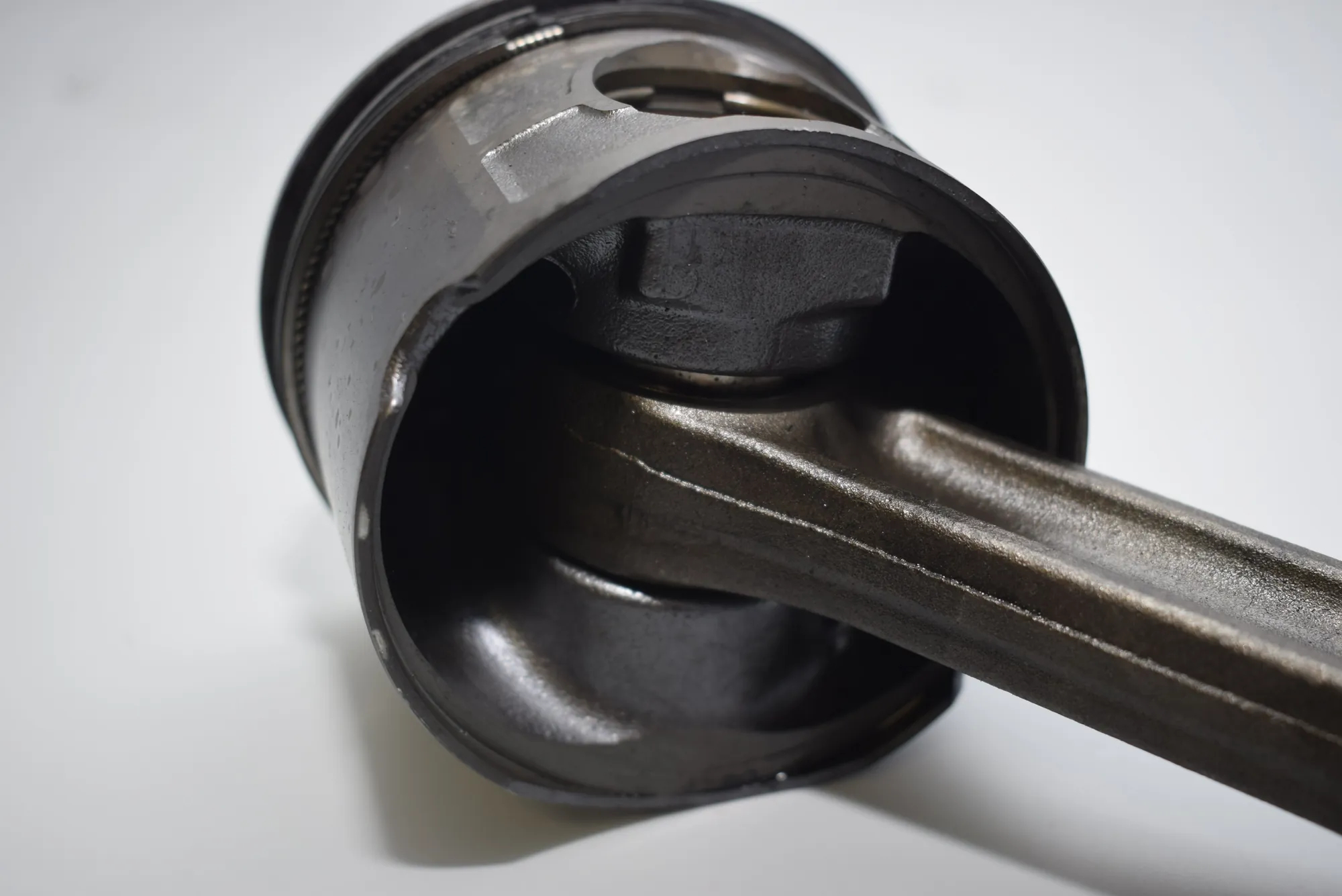 Piston – OEM NA · BMW 5 (E39) BMW 5 (E39) 1995 – 6