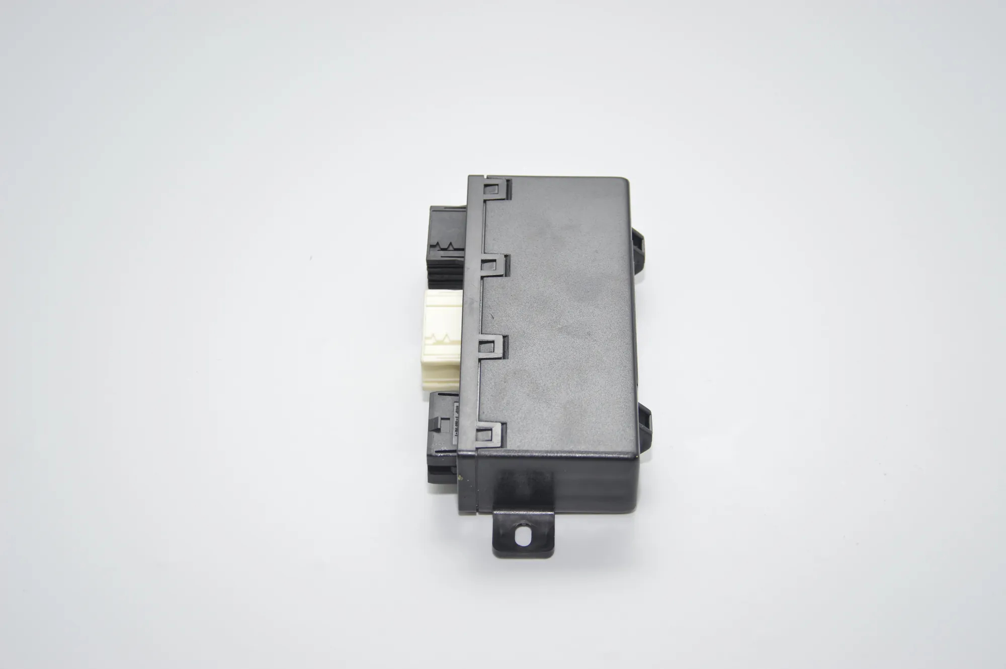 Front Left Door Control Unit – OEM 6904255 · BMW 5 Touring (E39) 530 d 2000 – 5