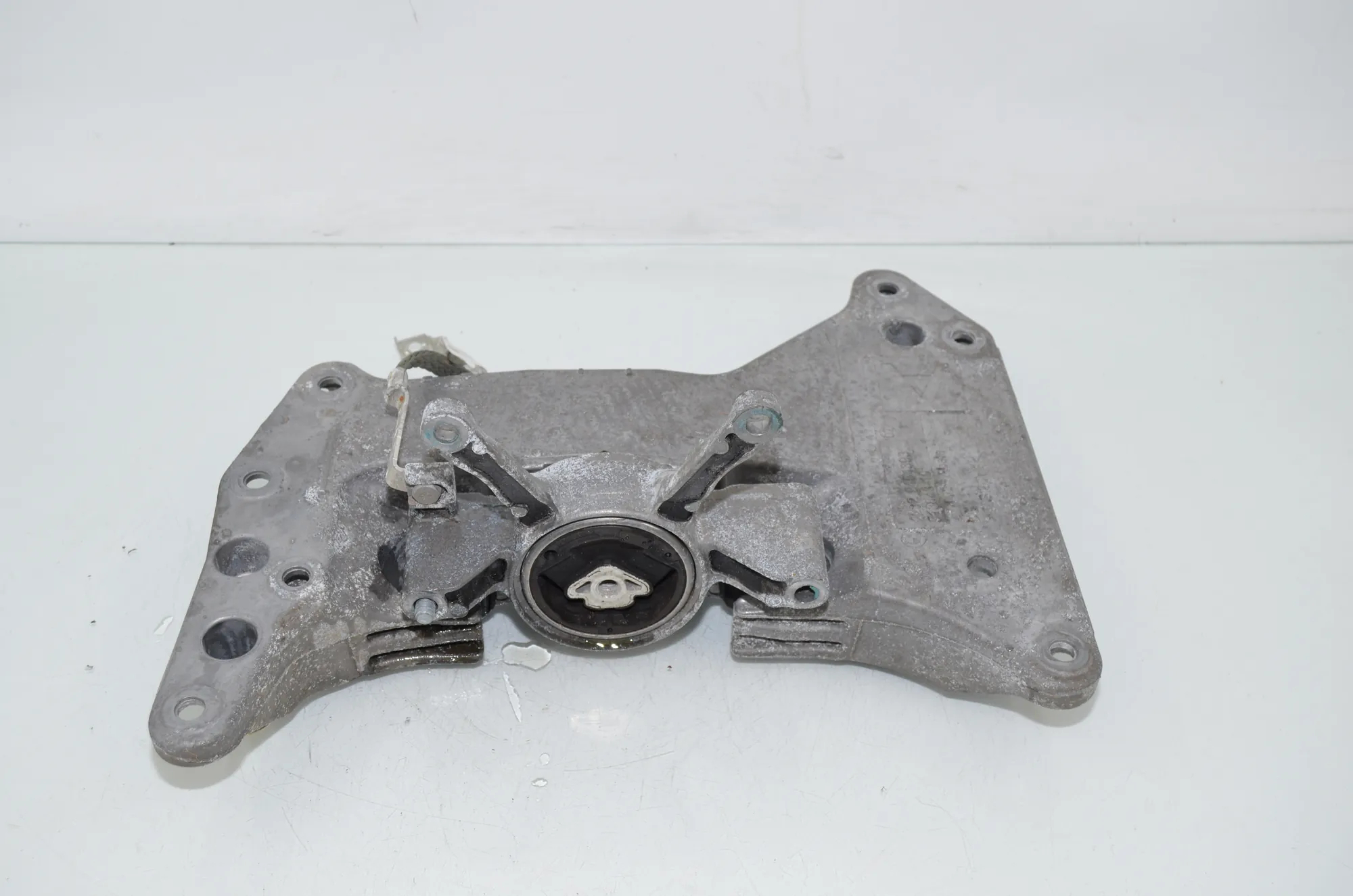 Gearbox Mount Bracket – OEM 9454393 · BMW 3 Touring (G21) (2019 - -) 320 d 2024