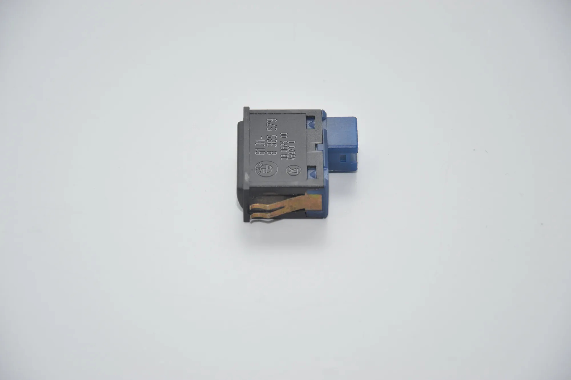 Switches – OEM 8365579 · BMW 5 Touring (E39) 530 d 1999 – 2