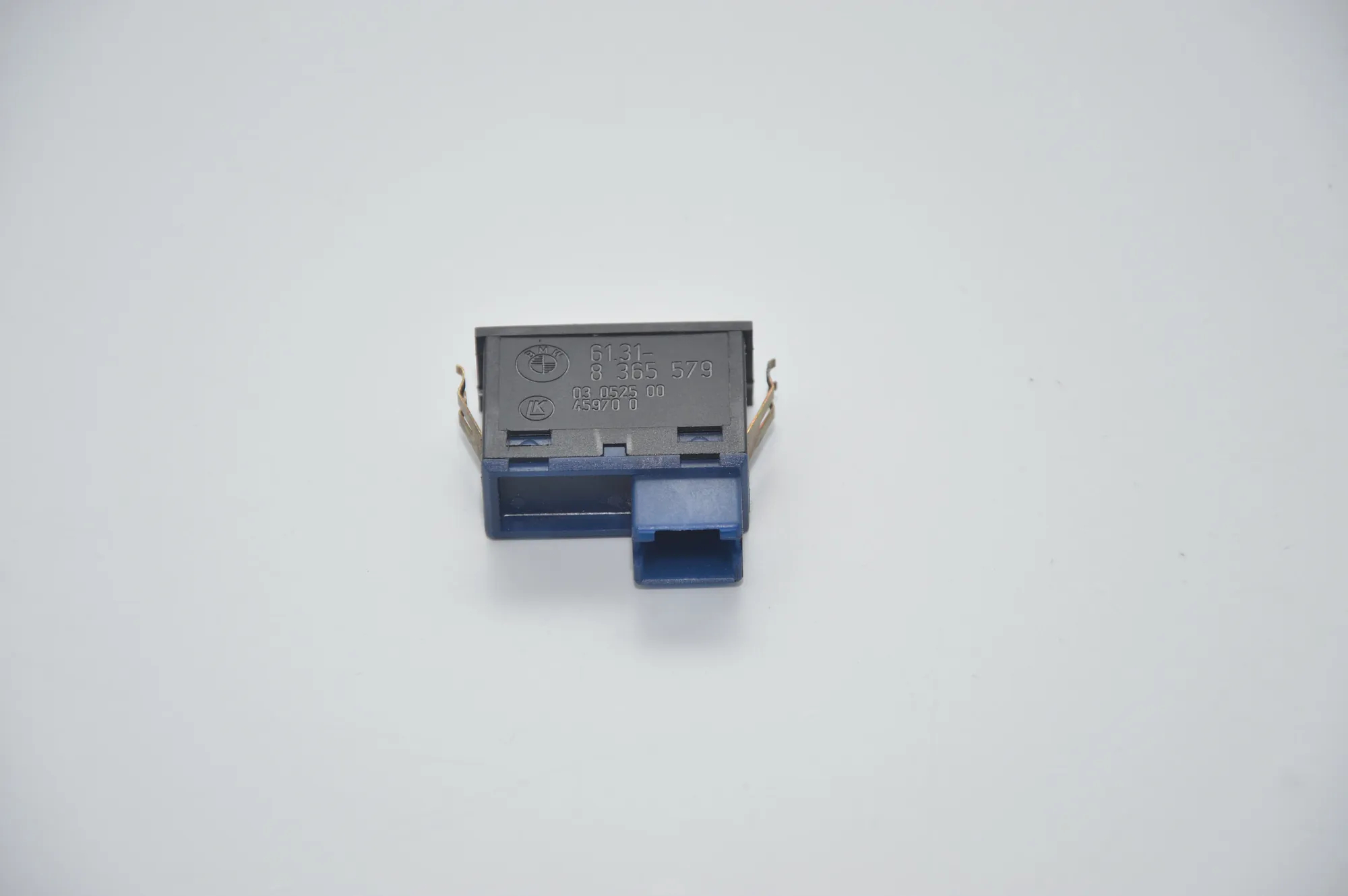 Switches – OEM 8365579 · BMW 5 Touring (E39) 530 d 1999 – 3