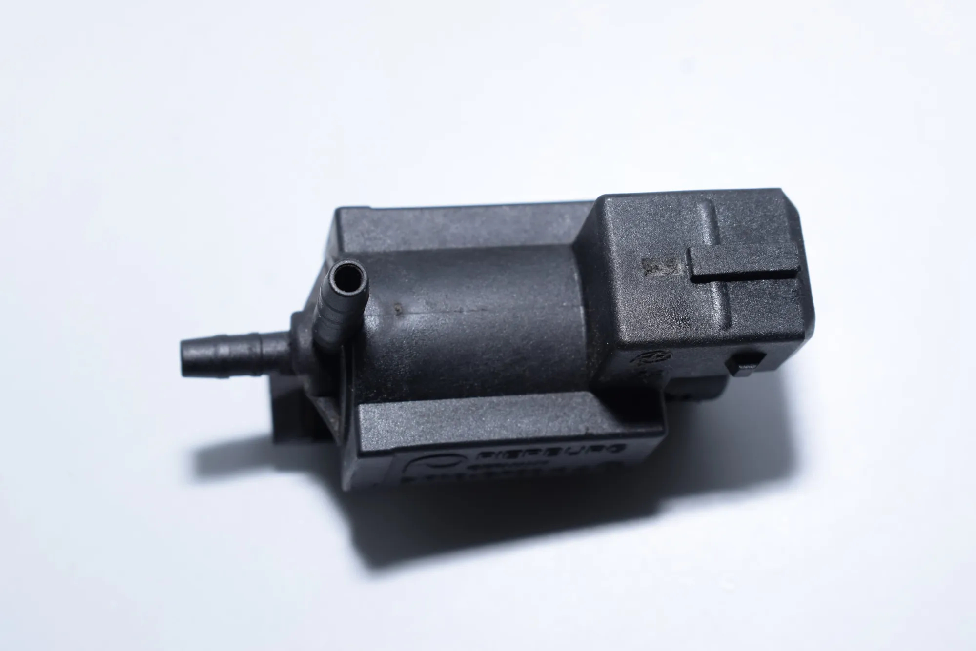 Solenoid Valve – OEM 1742712 · BMW 5 Touring (E39) 530 d 1999 – 4