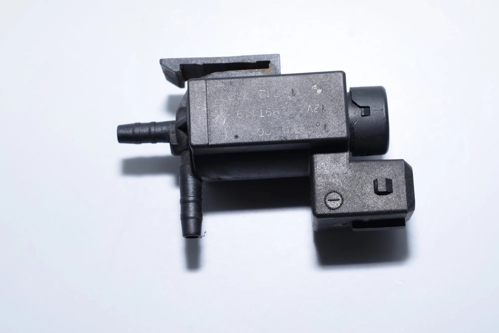 Solenoid Valve – OEM 1742712 · BMW 5 Touring (E39) 530 d 1999 – 3