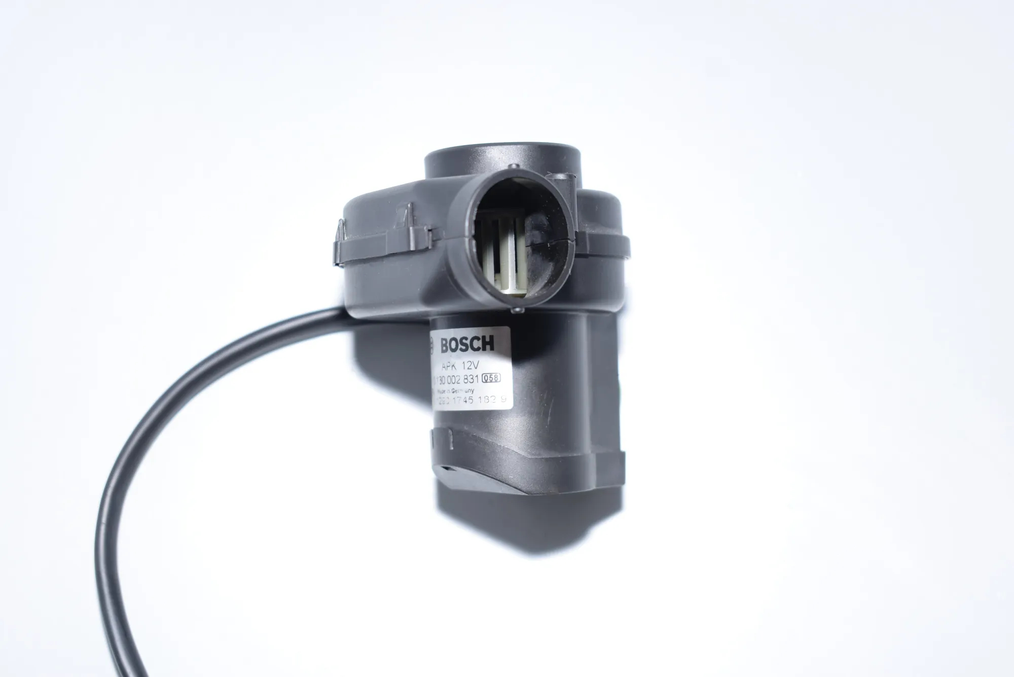 Other Control Units – OEM 0130002831 · BMW 5 (E39) 525 d 2001 – 2