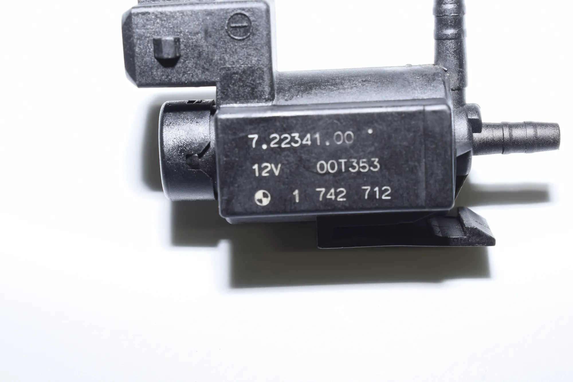 Solenoid Valve – OEM 1742712 · BMW 5 (E39) 525 d 2001 – 2