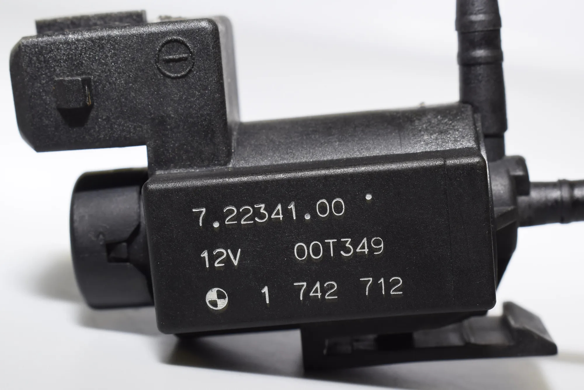 Solenoid Valve – OEM 1742712 · BMW 5 (E39) 525 d 2001 – 5
