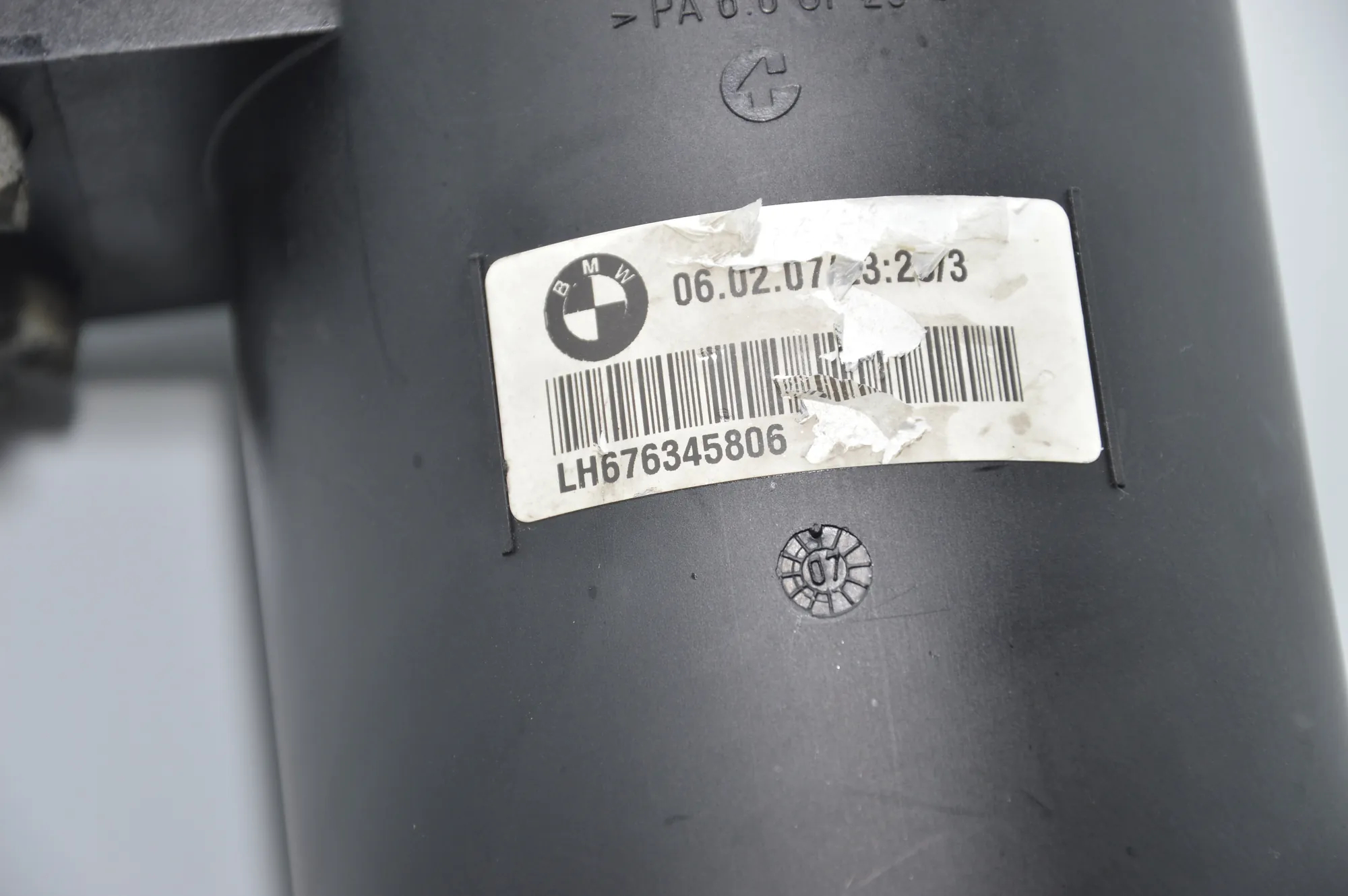 Power Steering Pump Tank – OEM 6763458 · BMW X5 (E70) 3.0 d 2007 – 5