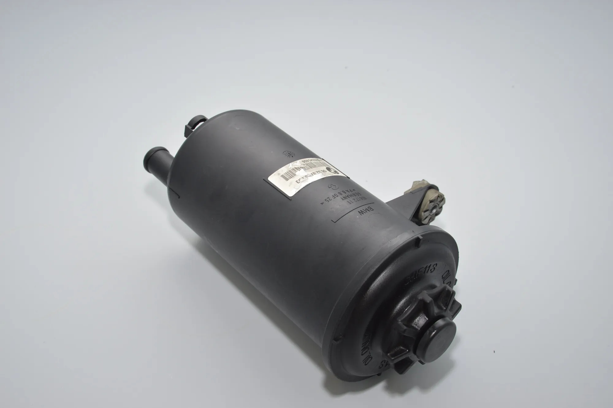 Power Steering Pump Tank – OEM 6763458 · BMW X5 (E70) 3.0 d 2007