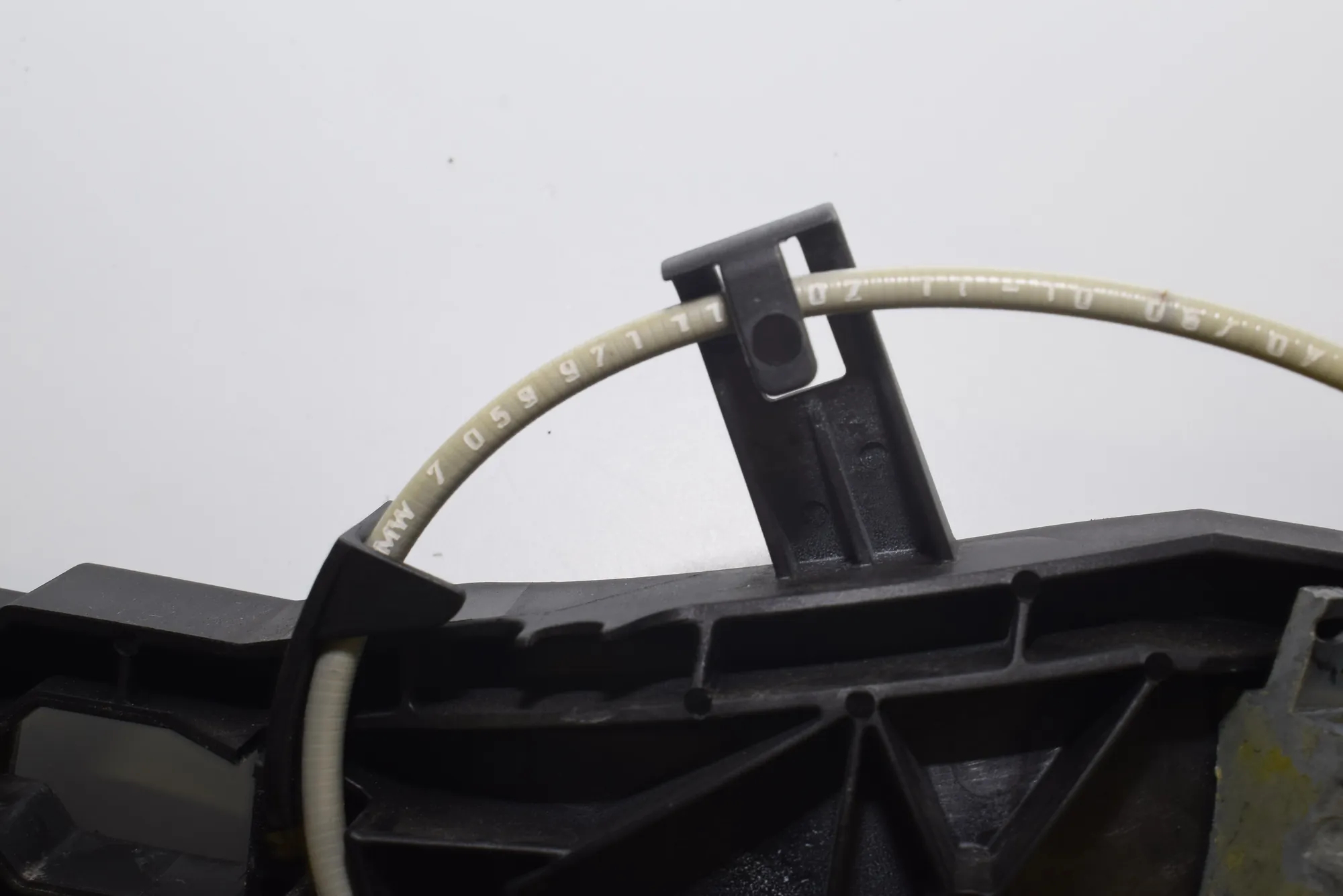 Front Right Door Interior Handle Frame – OEM NA · BMW X5 (E70) 3.0 d 2007 – 5