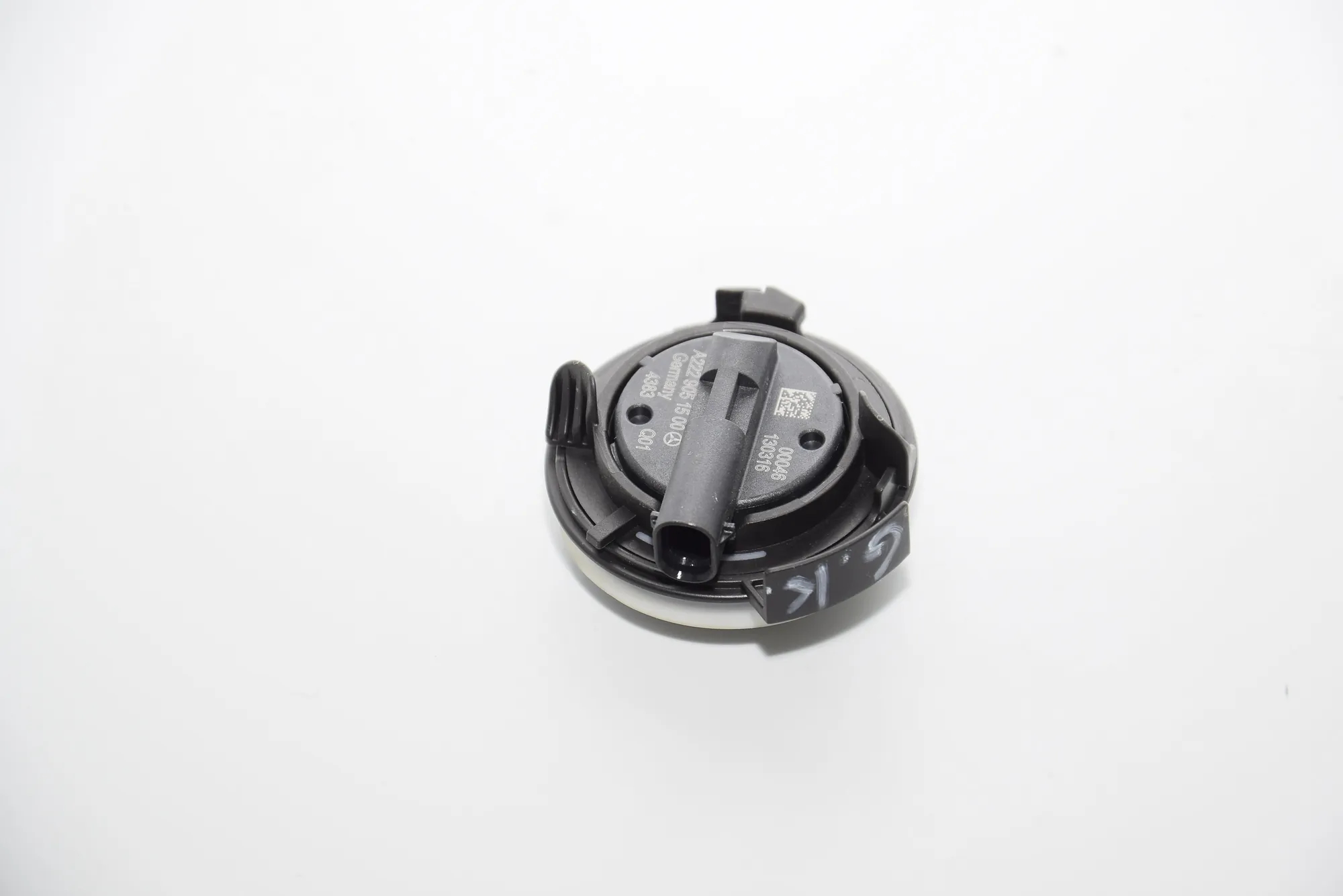 Rear Left Impact Sensor – OEM A2229051500 · MERCEDES-BENZ S (W222, V222, X222) (2013 - -) S 350 BlueTEC / d (222.132, 222.032, 222.123) 2013 – 2