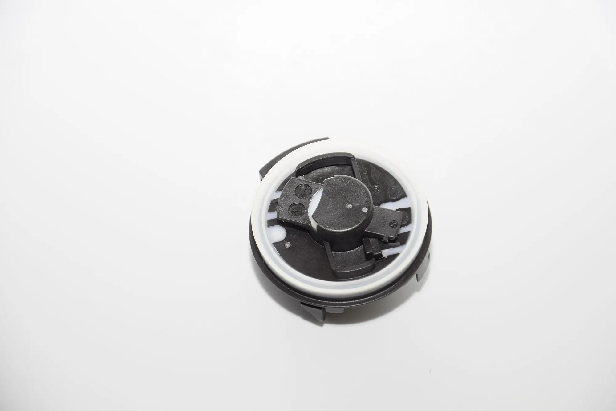 Front Right Impact Sensor – OEM A2229051500 · MERCEDES-BENZ S (W222, V222, X222) (2013 - -) S 350 BlueTEC / d (222.132, 222.032, 222.123) 2013