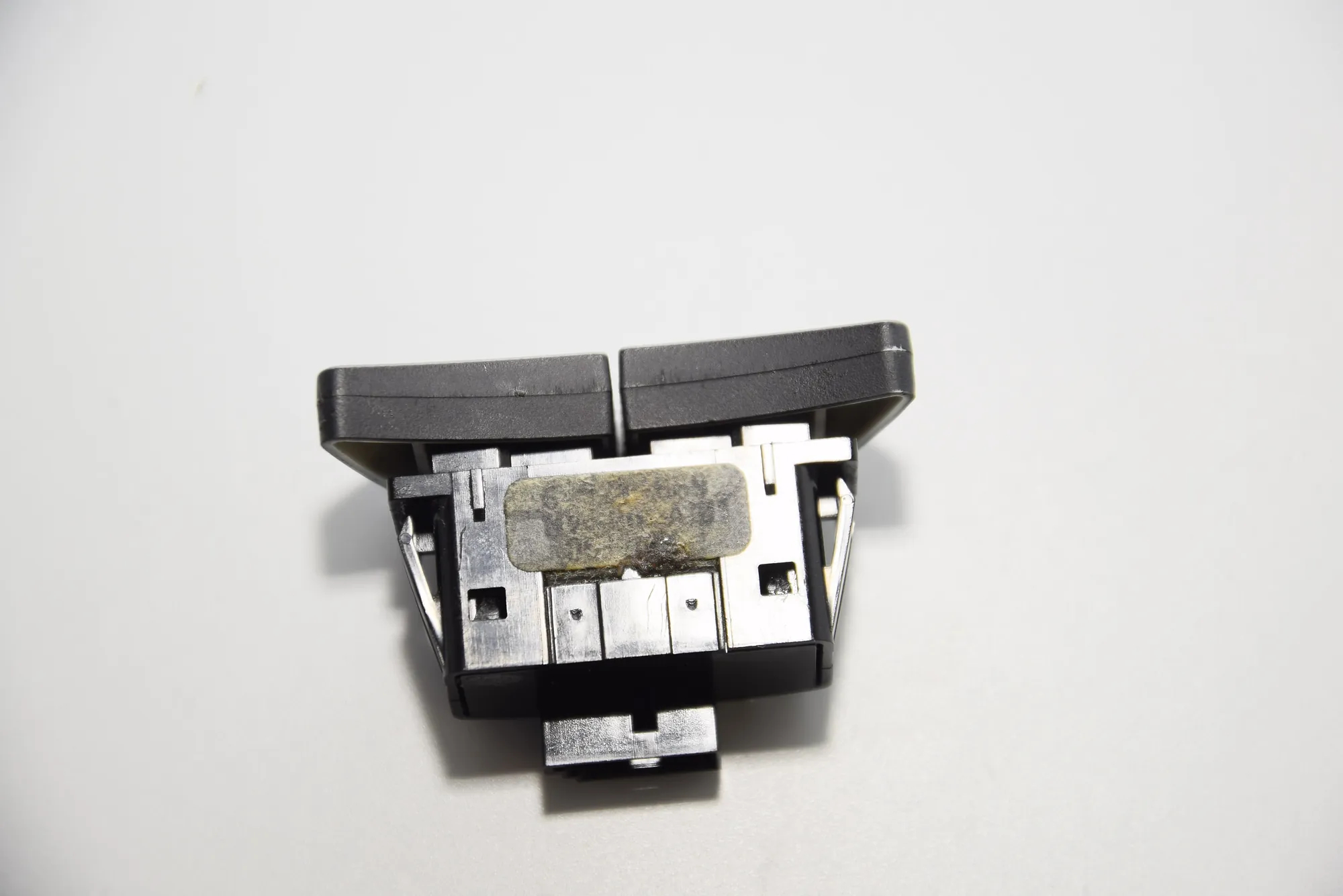 Switches – OEM NA · BMW 6 (E63) BMW 6 (E63) 2007 – 4