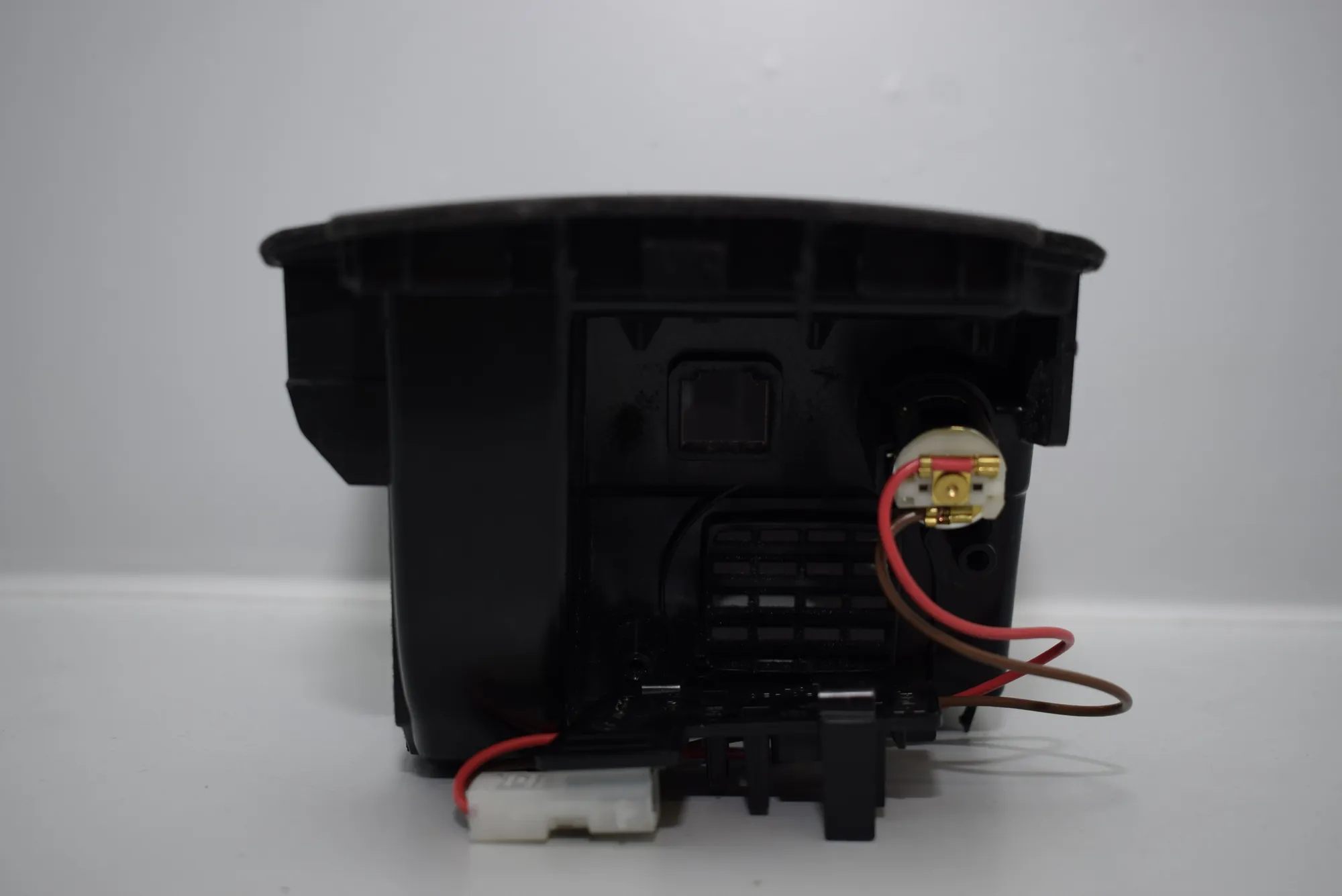 Armrest – OEM 9321368 · BMW 7 (G11, G12) BMW 7 (G11, G12) 740 d, Ld xDrive 2015 – 3