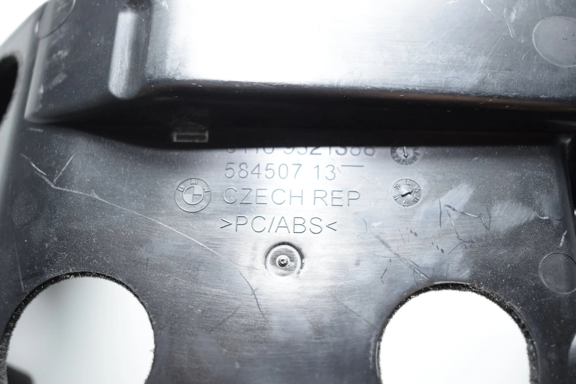 Armrest – OEM 9321368 · BMW 7 (G11, G12) BMW 7 (G11, G12) 740 d, Ld xDrive 2015 – 10