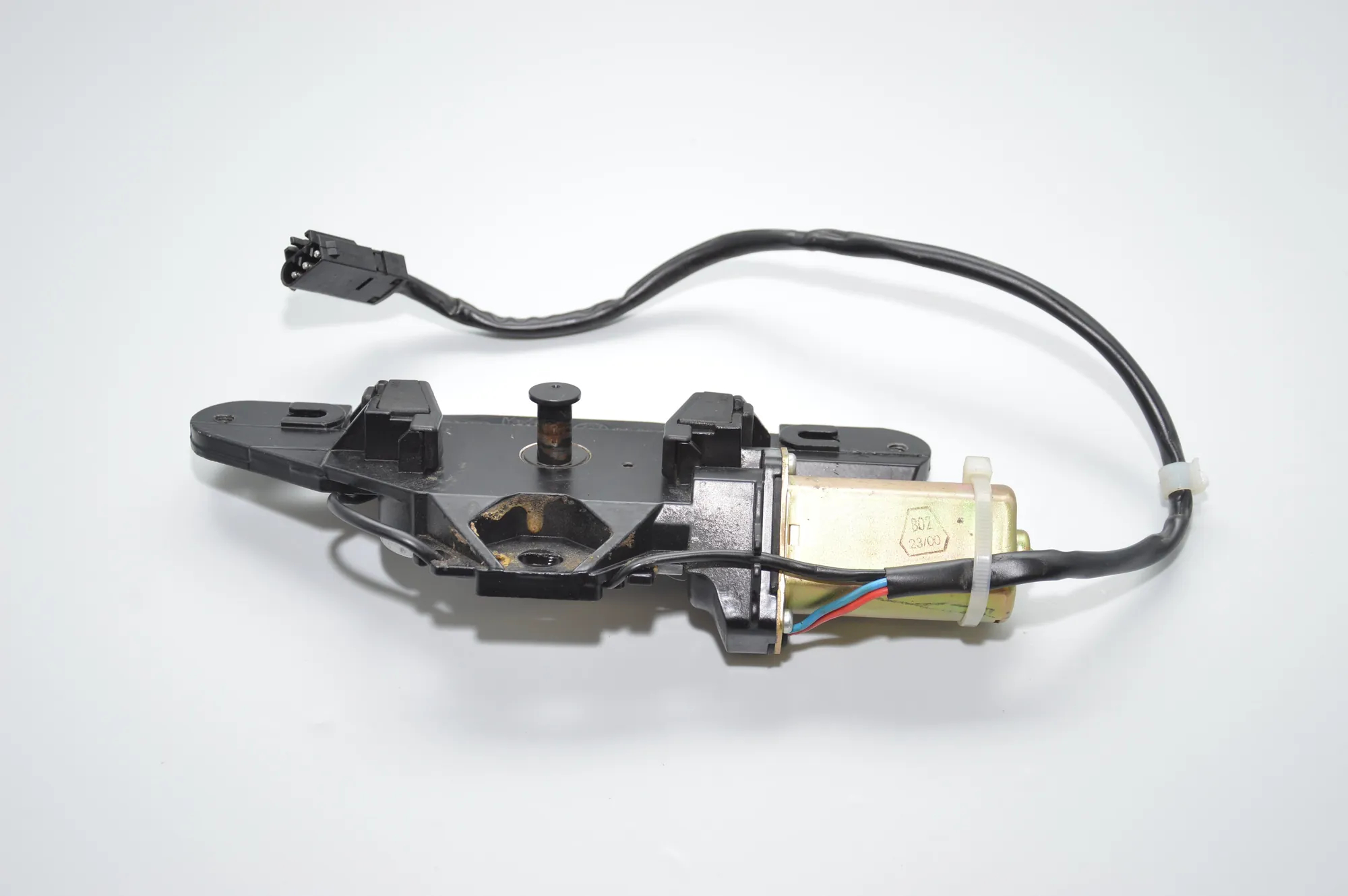 Tailgate Boot Lock – OEM 8362371 · BMW 5 Touring (E39) 530 d 2000 – 3