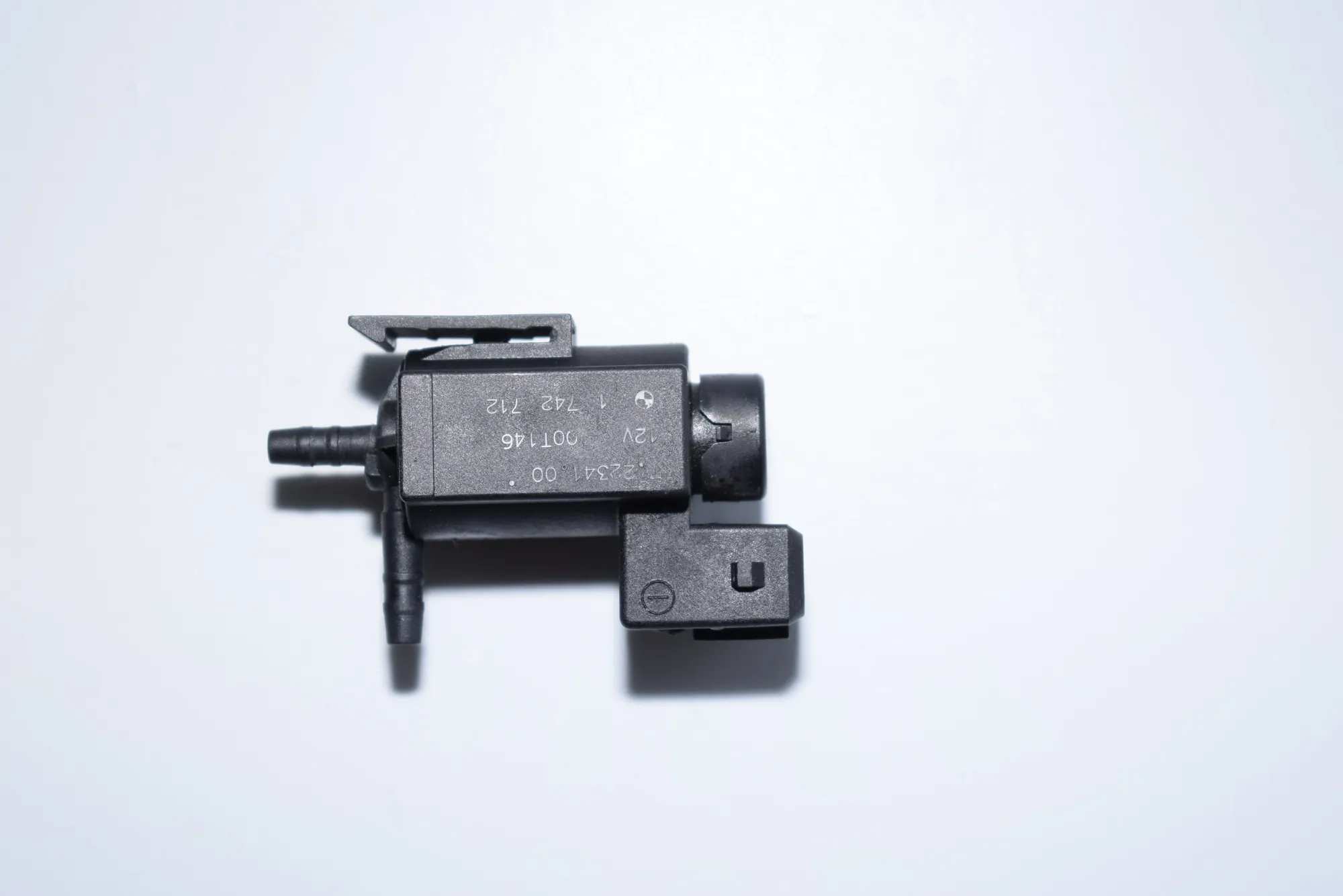 Solenoid Valve – OEM 1742712 · BMW 5 Touring (E39) 530 d 2000