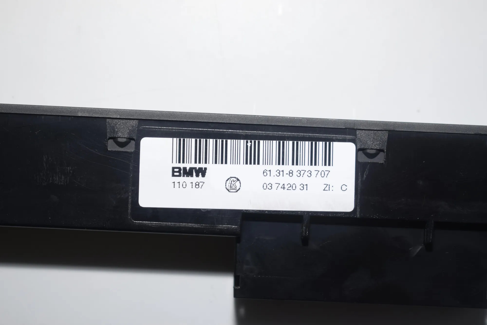 Button Switch Panel – OEM 8373707 · BMW 5 Touring (E39) 525 d 2000 – 6