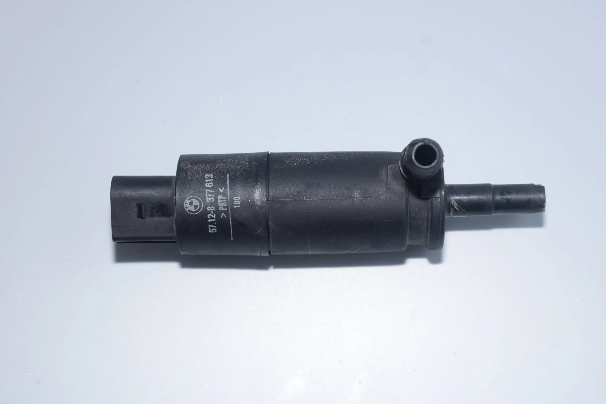 Washer Tank Motor – OEM 8377613 · BMW 5 Touring (E39) 525 d 2000 – 4