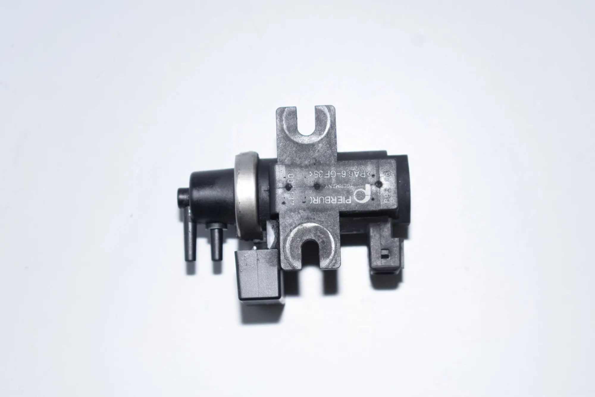 Solenoid Valve – OEM 2247906 · BMW 5 Touring (E39) 525 d 2000 – 2