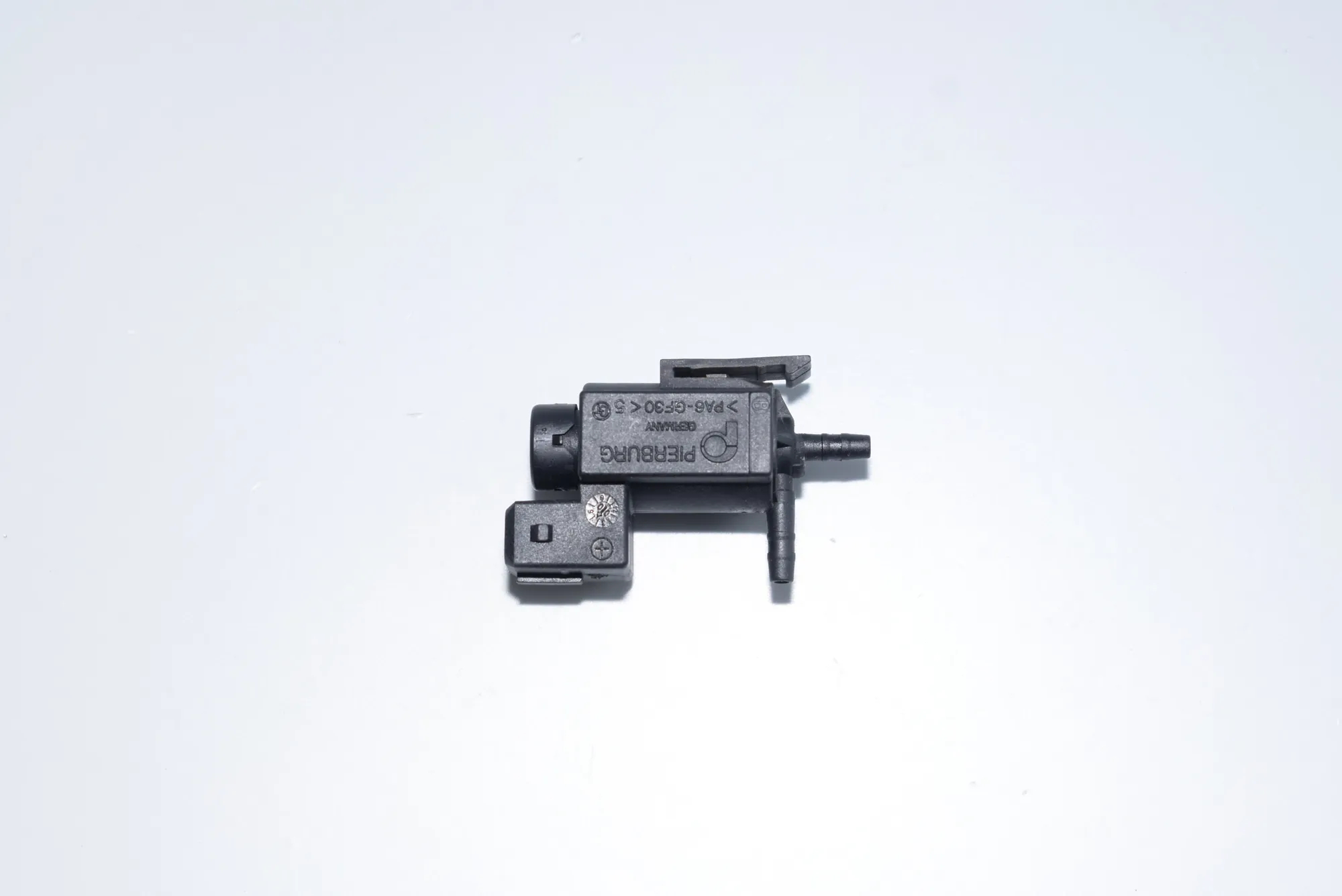 Solenoid Valve – OEM 1742712 · BMW 5 Touring (E39) 525 d 2000 – 2