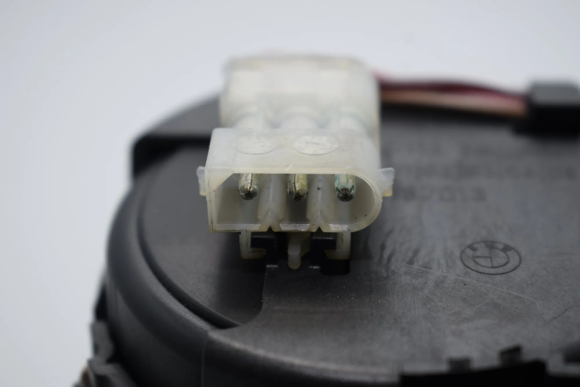 Cup Holder – OEM 9302629 · BMW 7 (G11, G12) BMW 7 (G11, G12) 740 d, Ld xDrive 2015 – 8