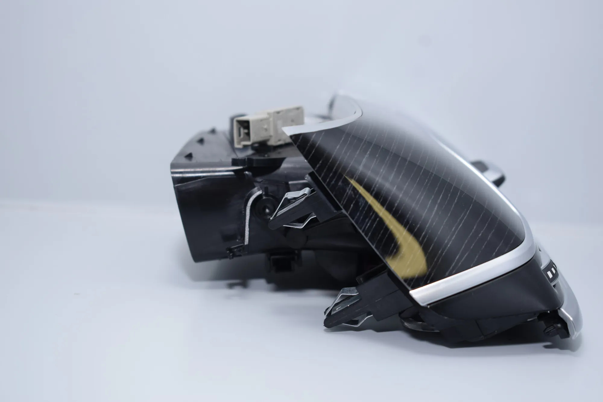 Dashboard Air Vents – OEM 9299498 · BMW 7 (G11, G12) BMW 7 (G11, G12) 2015 – 4