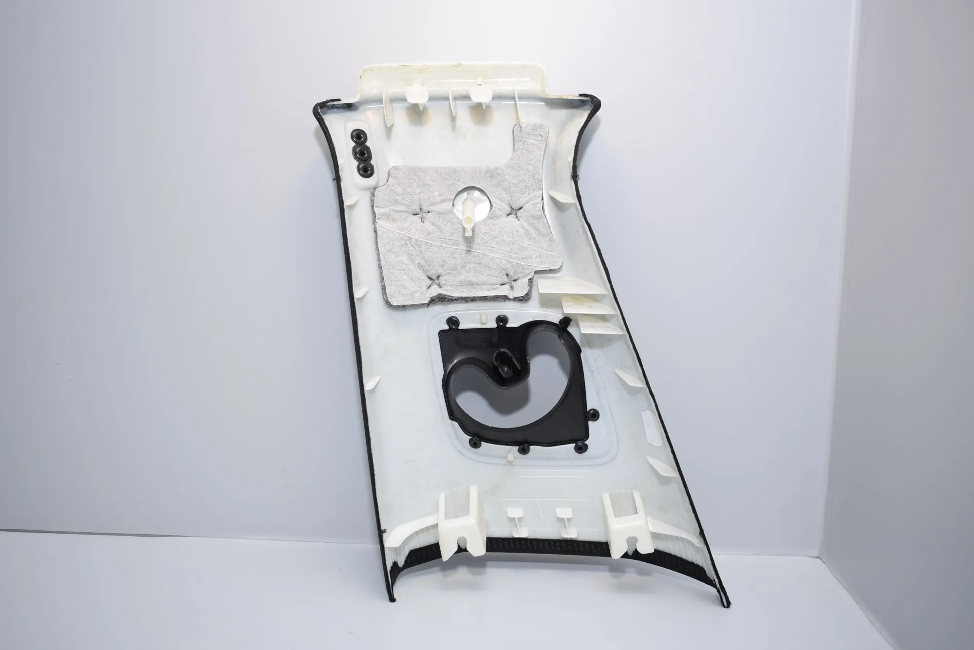 Front Right A Pillar Trim – OEM 7355330 · BMW 7 (G11, G12) BMW 7 (G11, G12) 2015 – 4