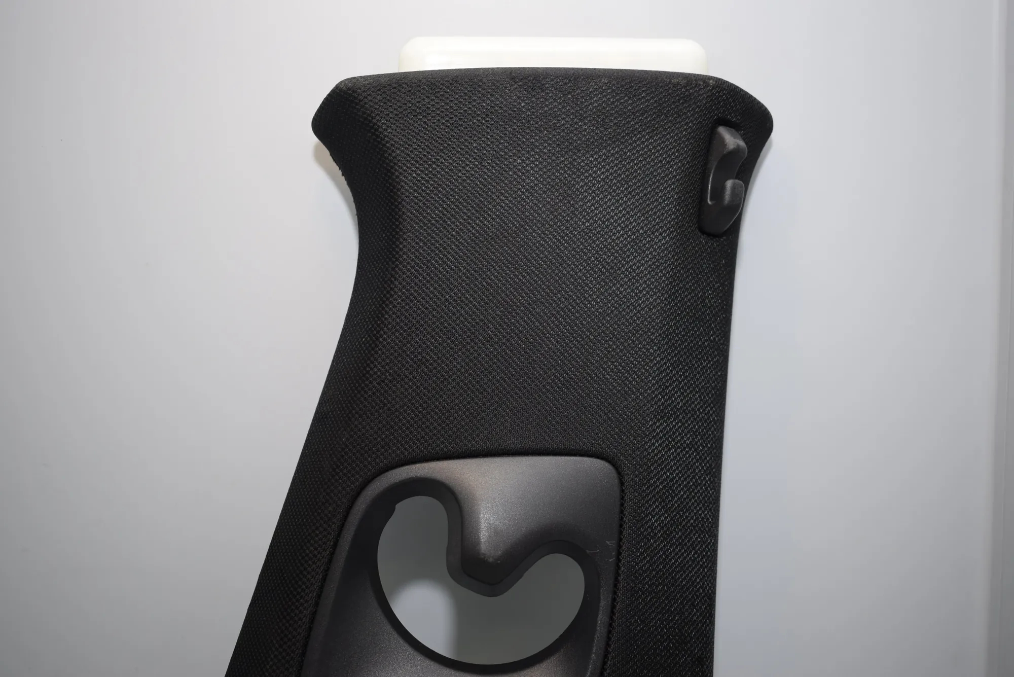 Front Right A Pillar Trim – OEM 7355330 · BMW 7 (G11, G12) BMW 7 (G11, G12) 2015 – 2