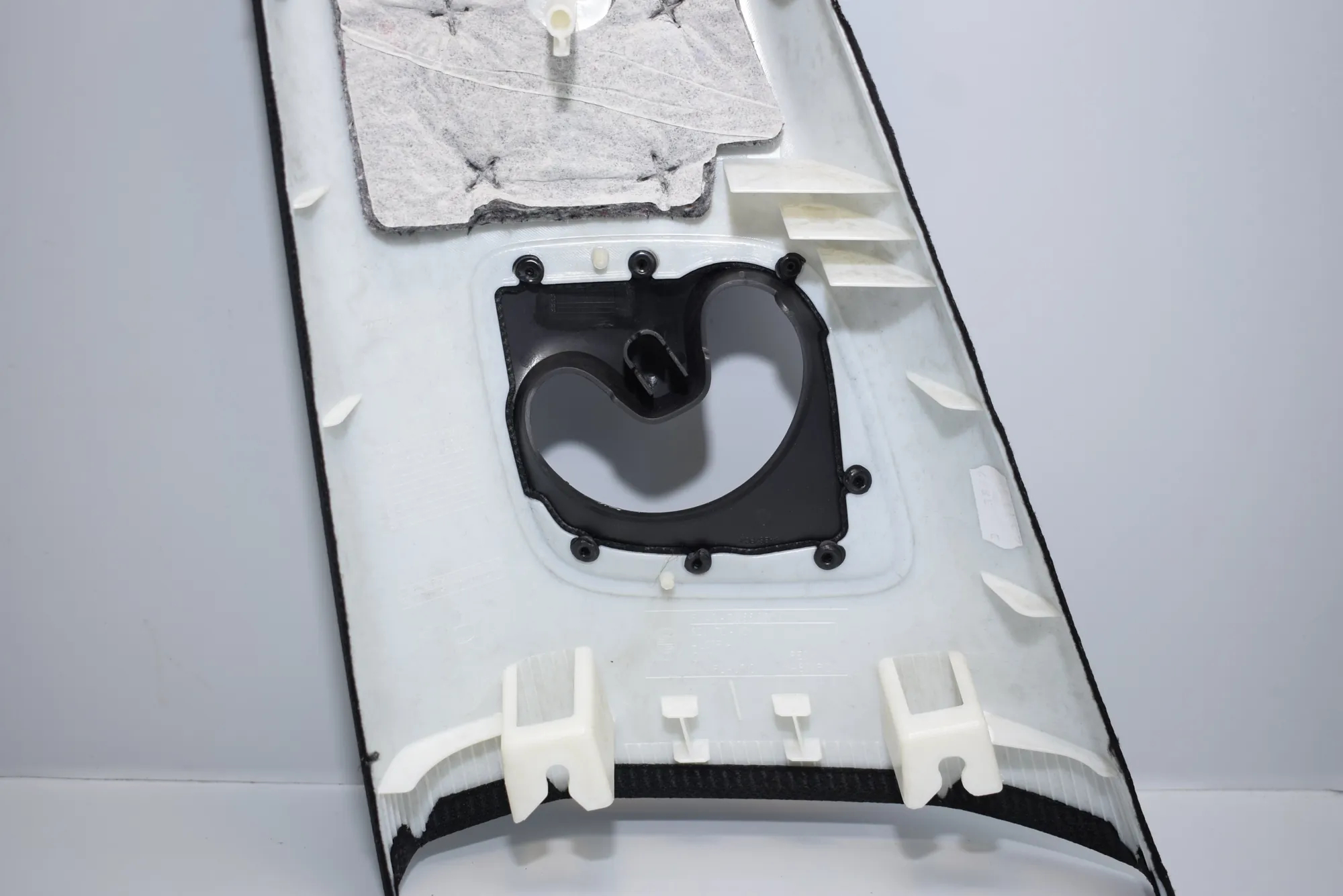 Front Right A Pillar Trim – OEM 7355330 · BMW 7 (G11, G12) BMW 7 (G11, G12) 2015 – 6