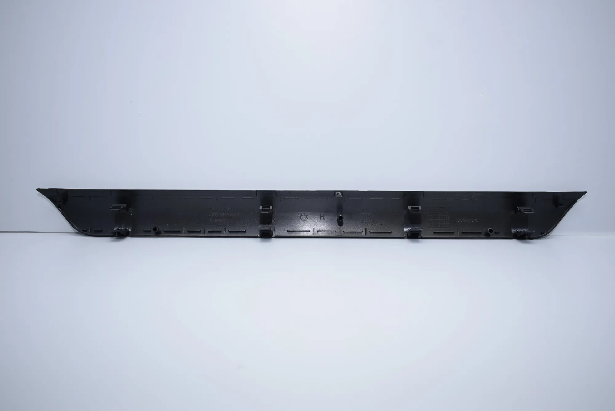 Door Sill Trim Kit – OEM 7378054 · BMW 7 (G11, G12) BMW 7 (G11, G12) 725 d, Ld 2015 – 4