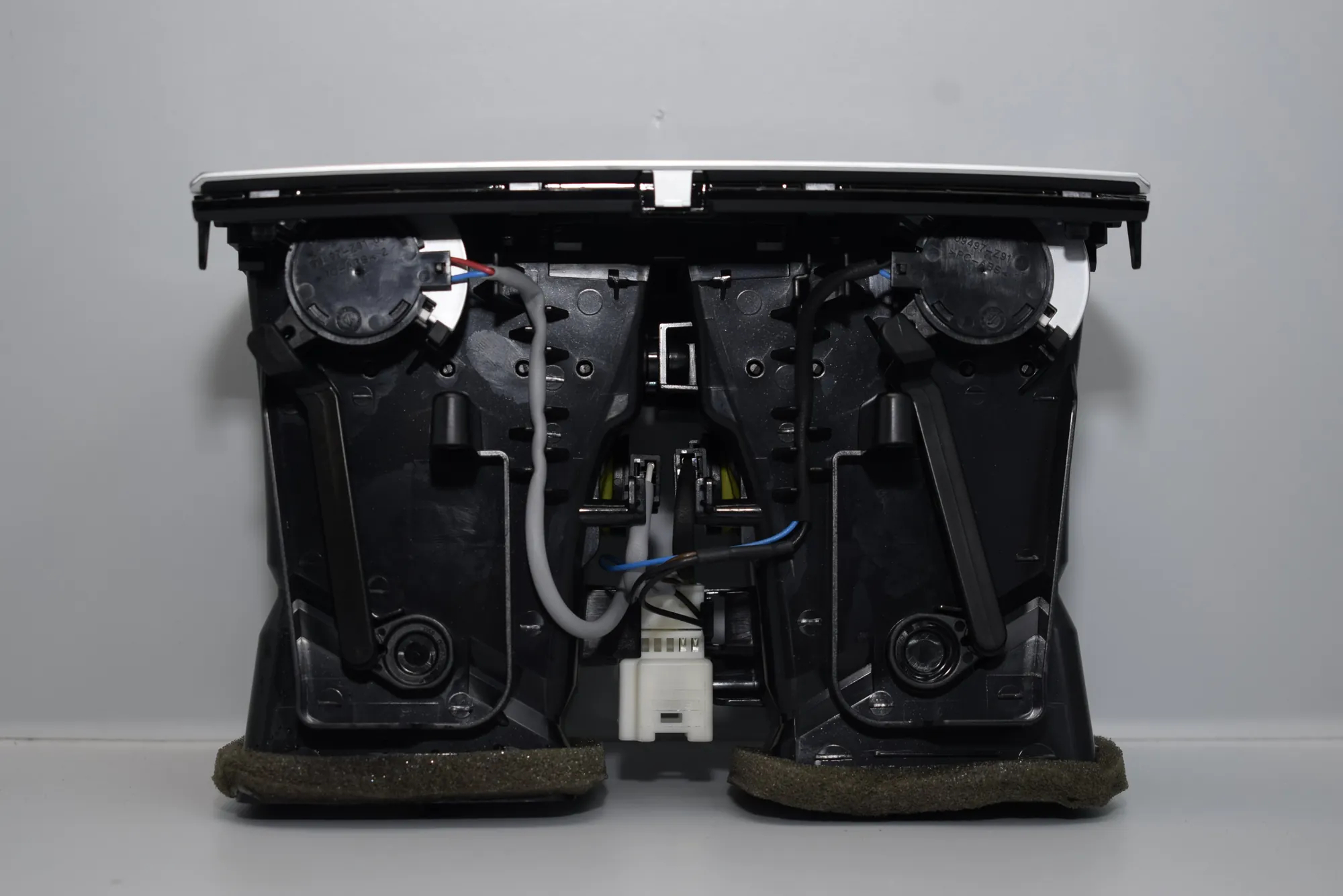 Dashboard Air Vents – OEM NA · BMW 7 (G11, G12) BMW 7 (G11, G12) 2015 – 6