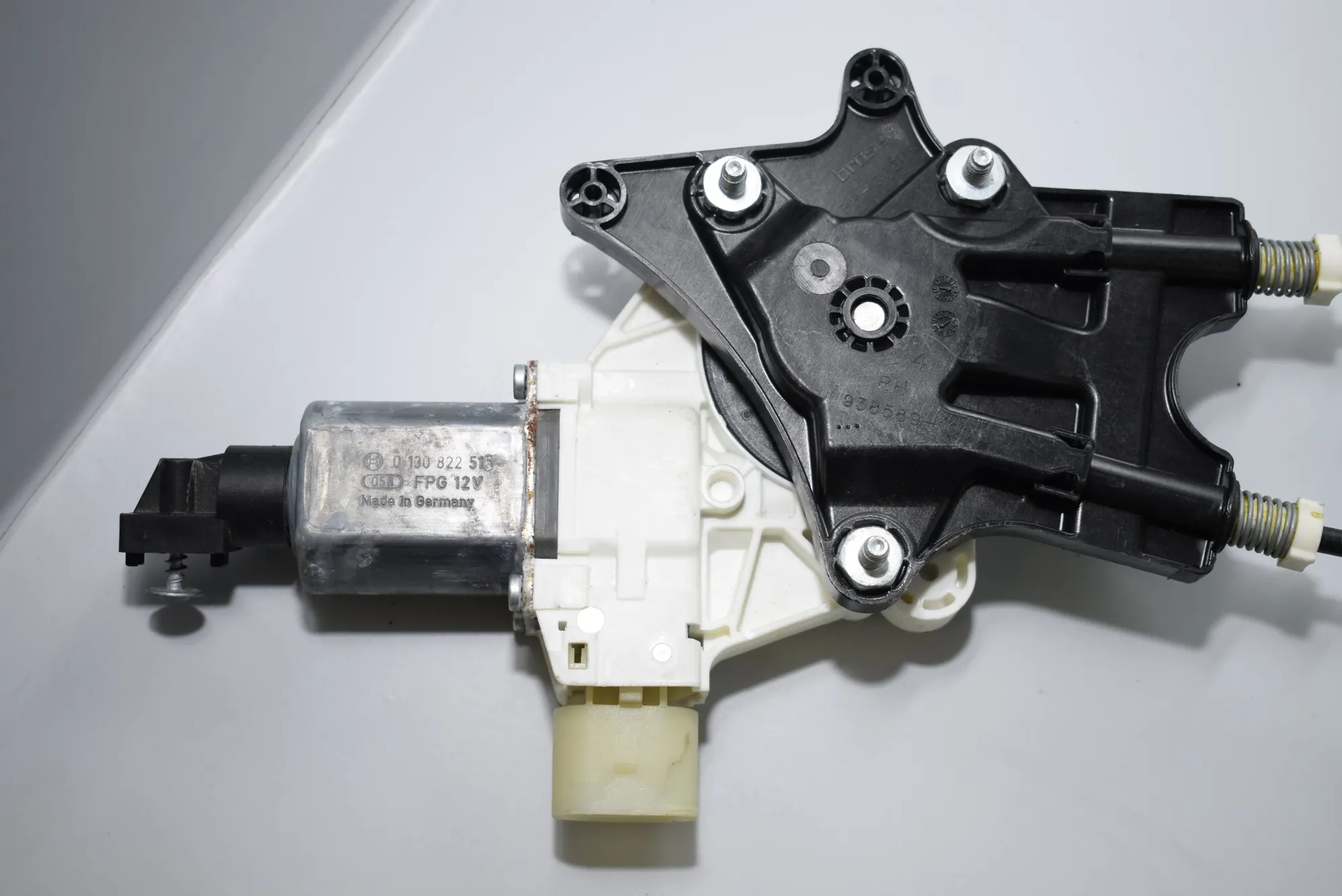 Front Right Door Window Regulator – OEM 7281624 · BMW 4 Coupe (F32, F82) BMW 4 Coupe (F32, F82) 2013 – 6