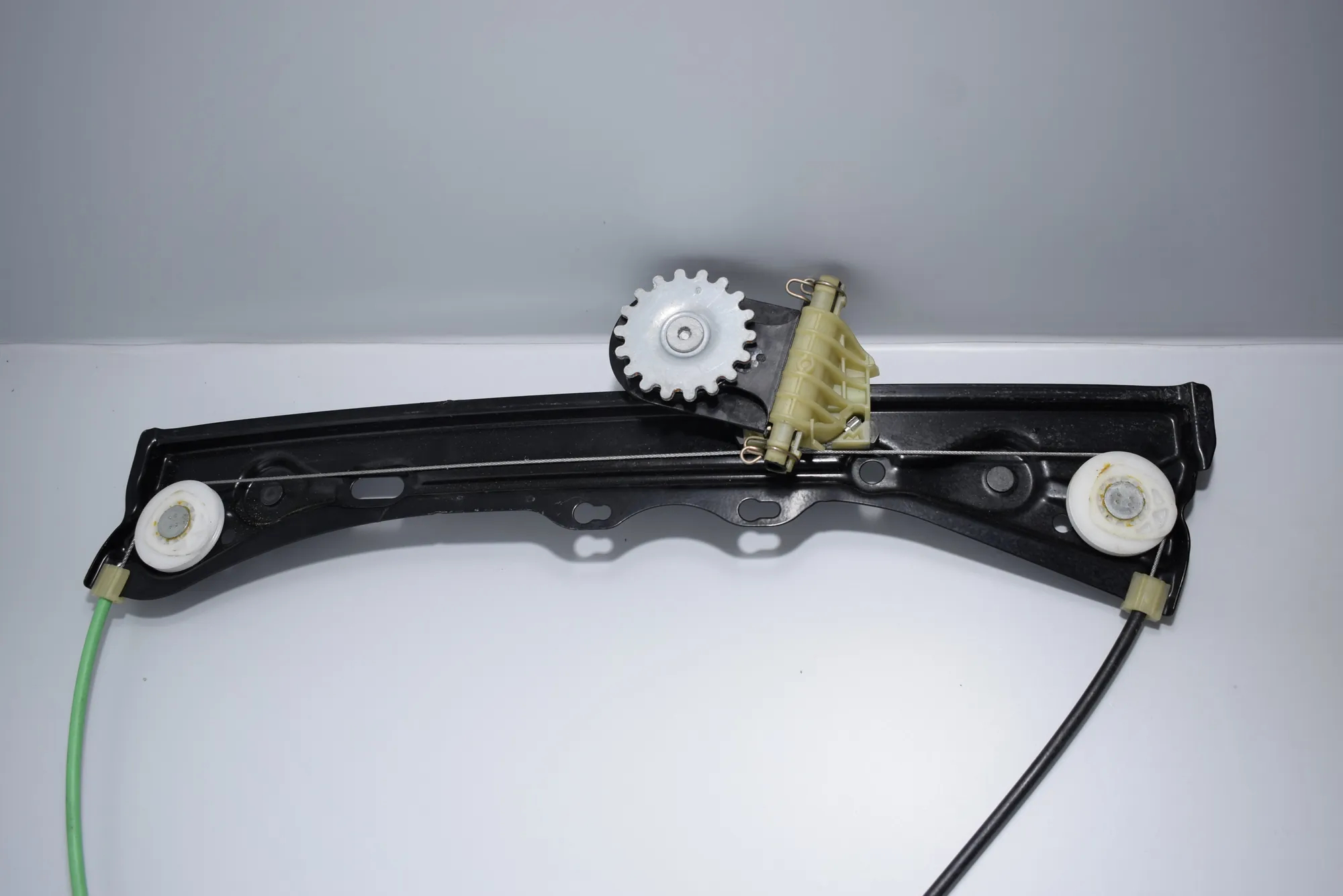 Front Right Door Window Regulator – OEM 7281624 · BMW 4 Coupe (F32, F82) BMW 4 Coupe (F32, F82) 2013 – 4
