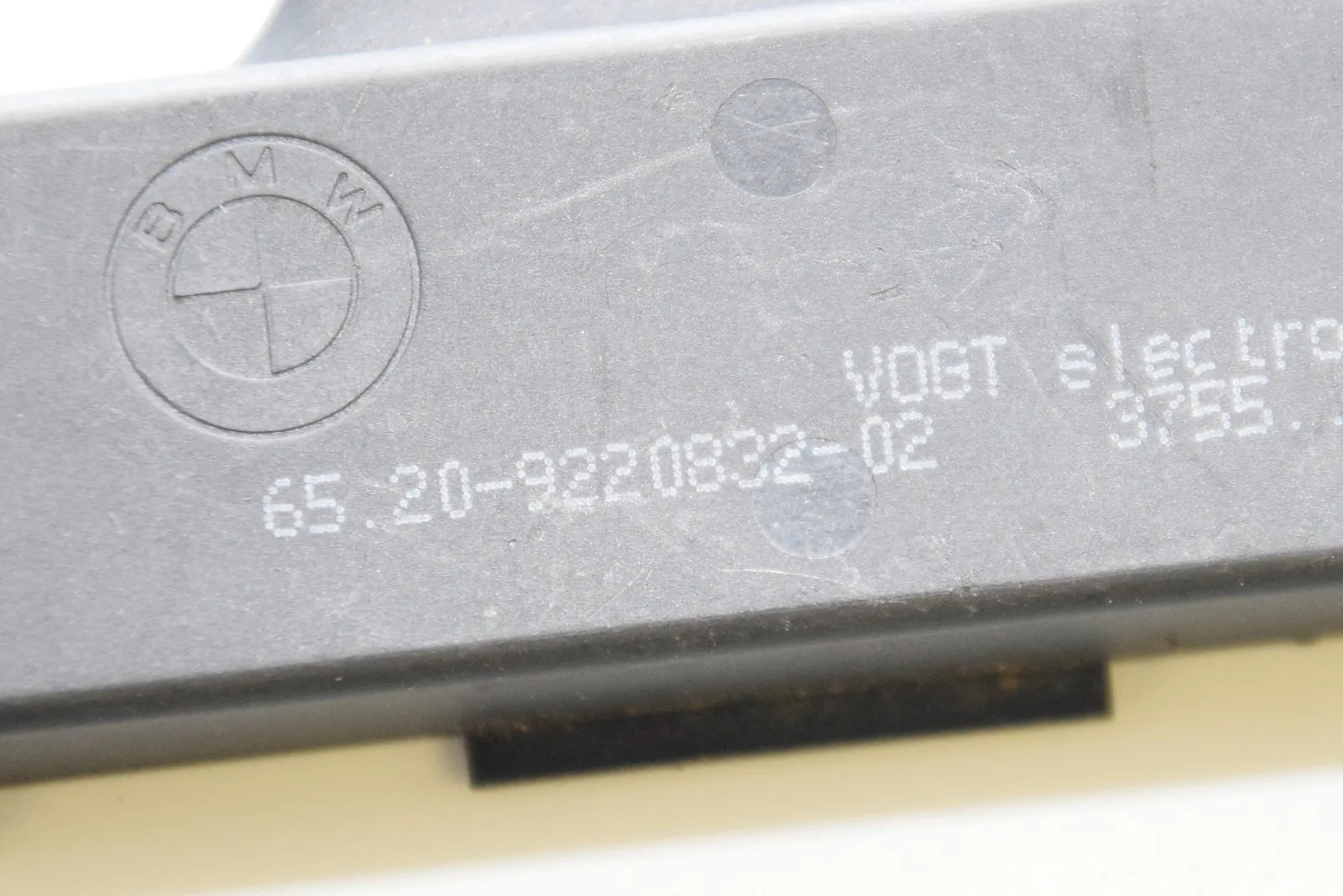 Antenna – OEM 9220832 · BMW 3 (F30, F80) BMW 3 (F30, F80) 2015 – 3