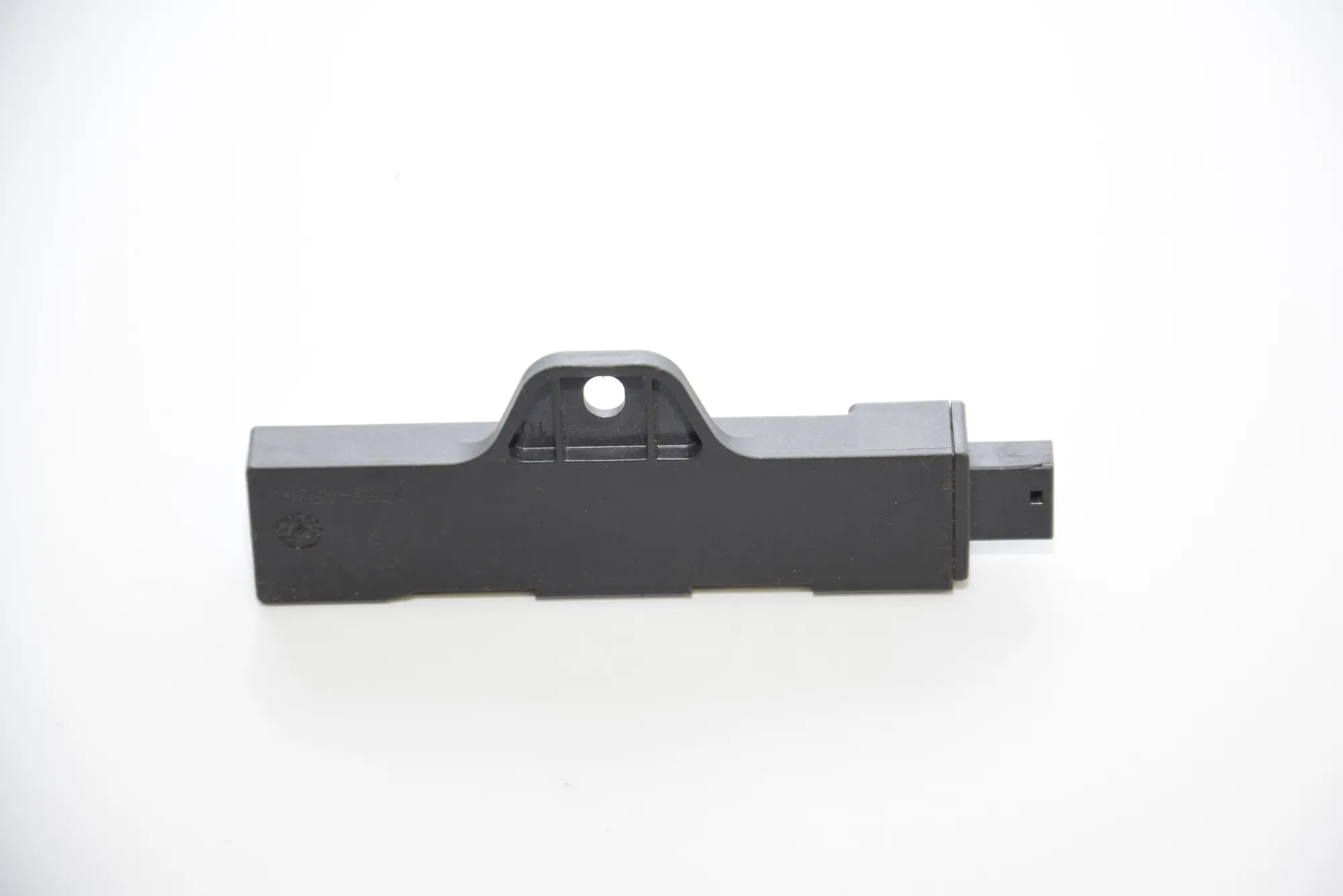 Antenna – OEM 9220832 · BMW 3 (F30, F80) BMW 3 (F30, F80) 2015 – 2