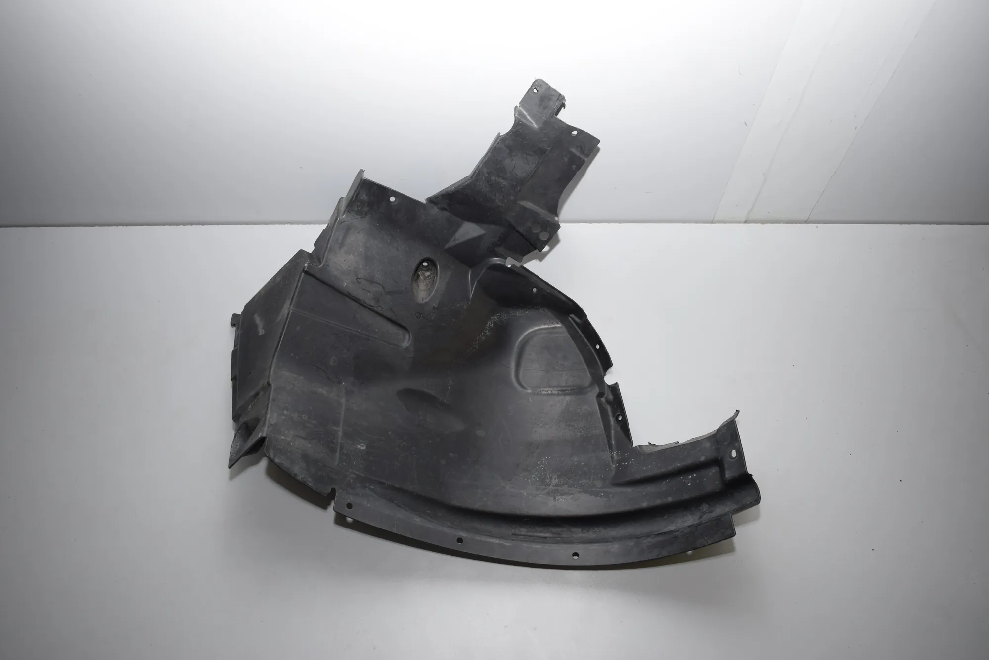 Front Left Arch Liner Rear Part – OEM 7169413 · BMW X5 (E70) BMW X5 (E70) 2006
