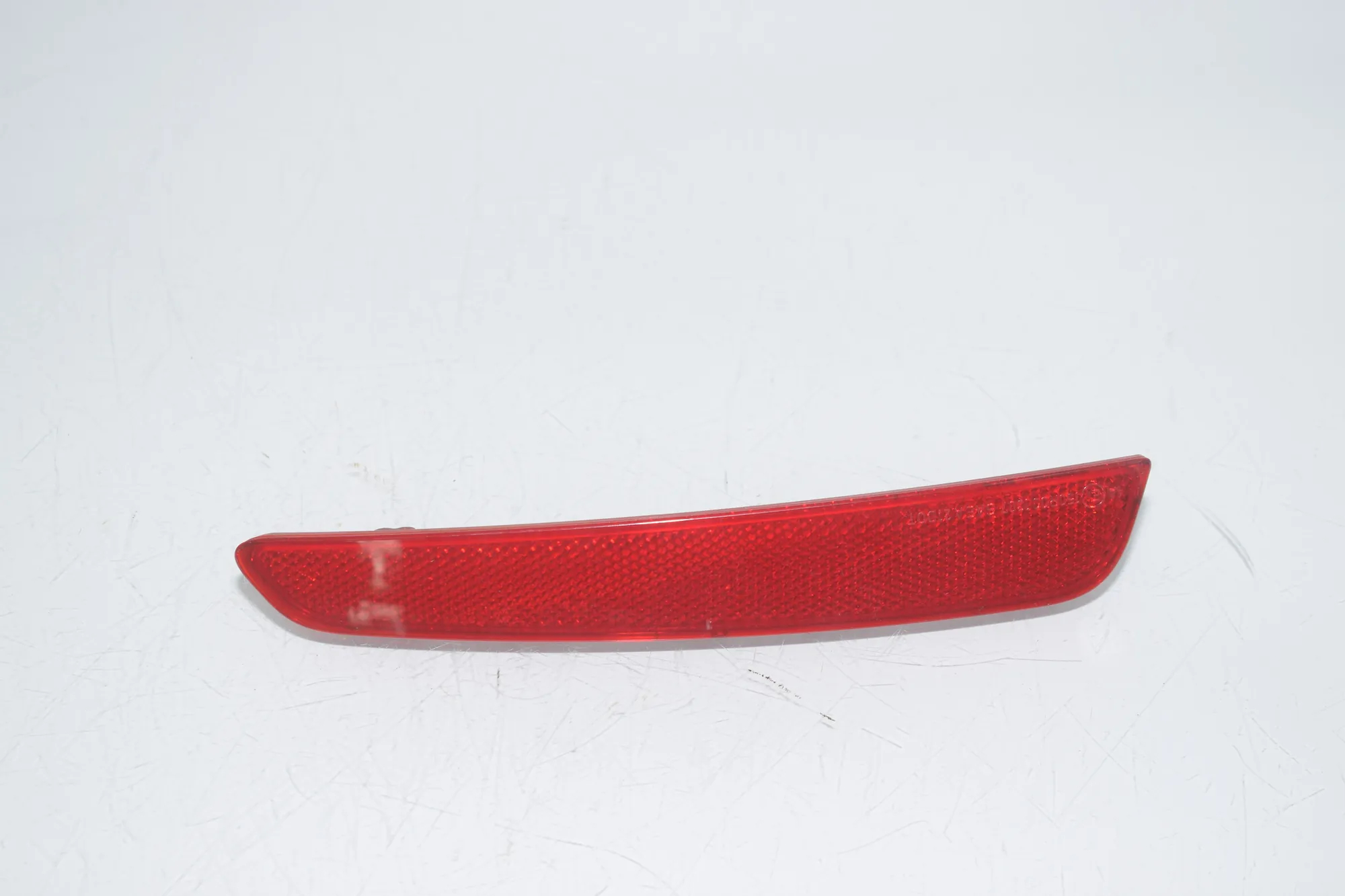 Rear Left Bumper Reflector – OEM 5A23EB5 · BMW 3 Touring (G21) BMW 3 Touring (G21) 318 i 2020