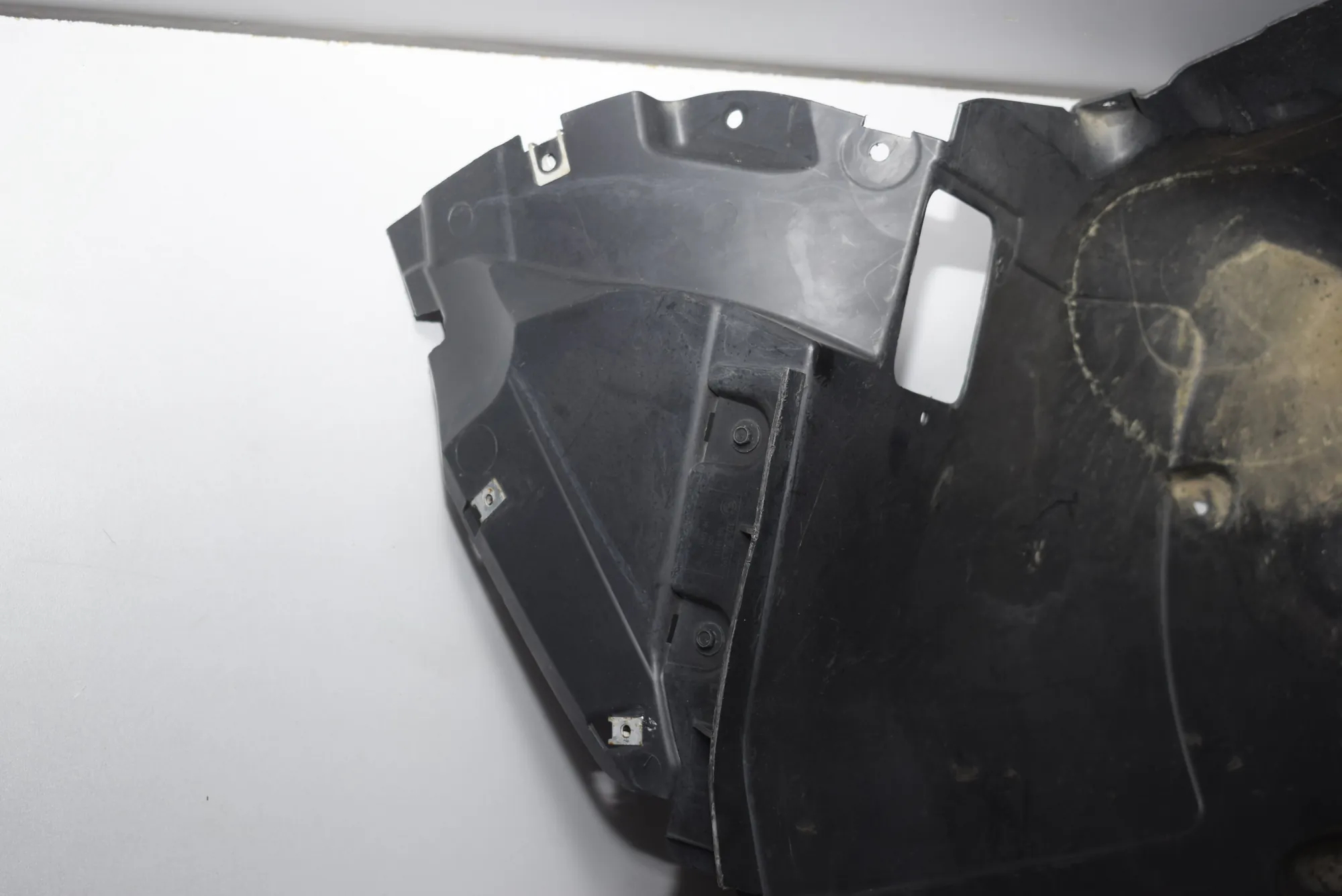 Front Right Arch Liner Front Part – OEM 7234834 · BMW X5 (E70) BMW X5 (E70) 2011 – 2