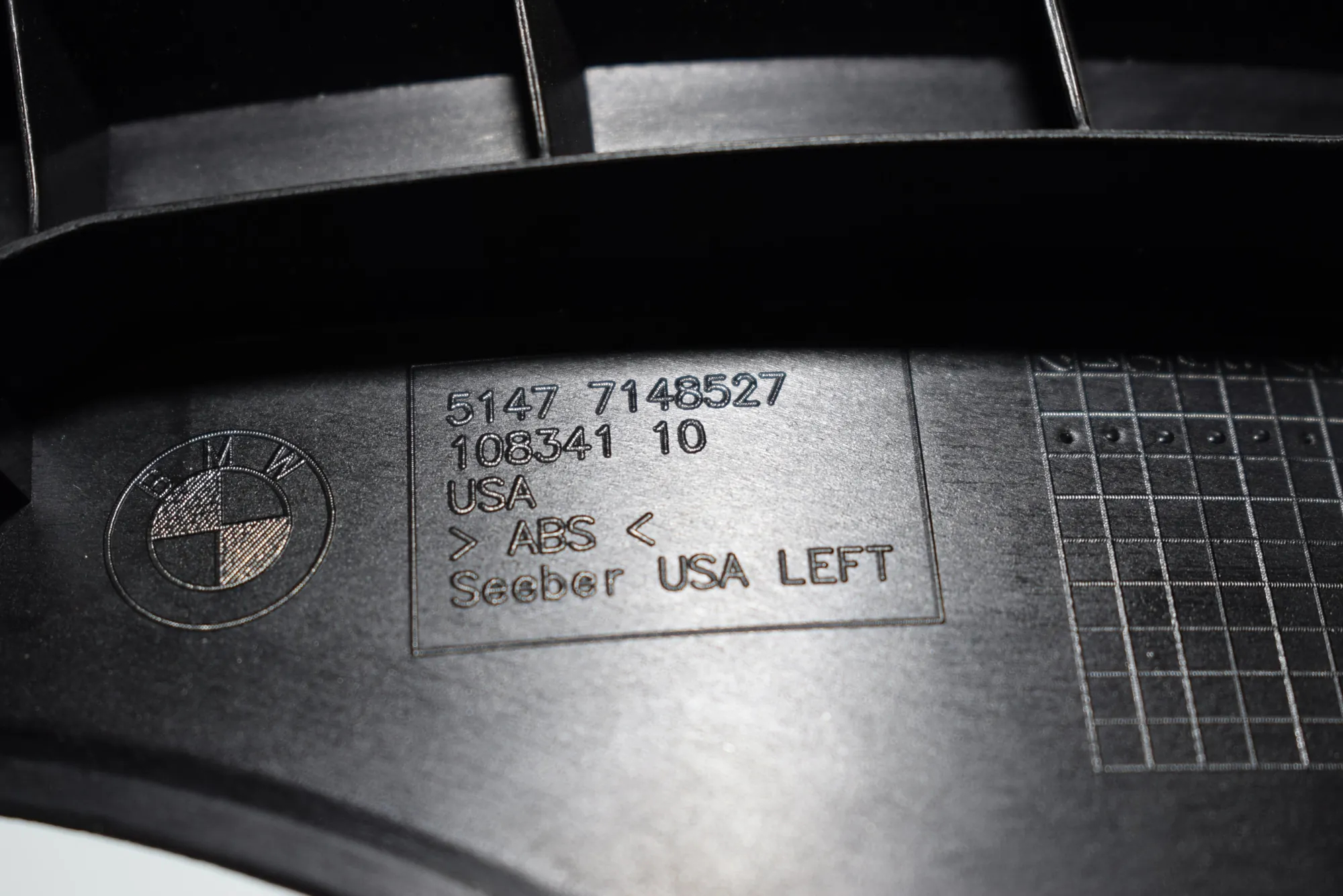 Other Interior Parts – OEM 7148527 · BMW X5 (E70) 3.0 d 2007 – 3