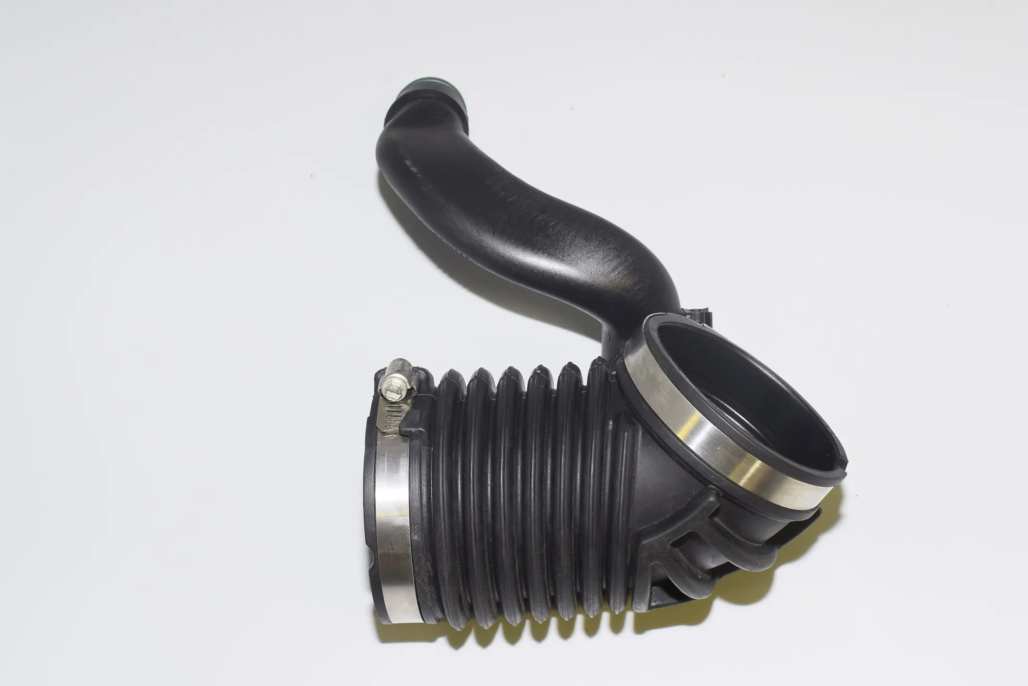 Pipe Hose – OEM 13718571705 · BMW 7 (G11, G12) BMW 7 (G11, G12) 740 d, Ld xDrive 2016 – 5